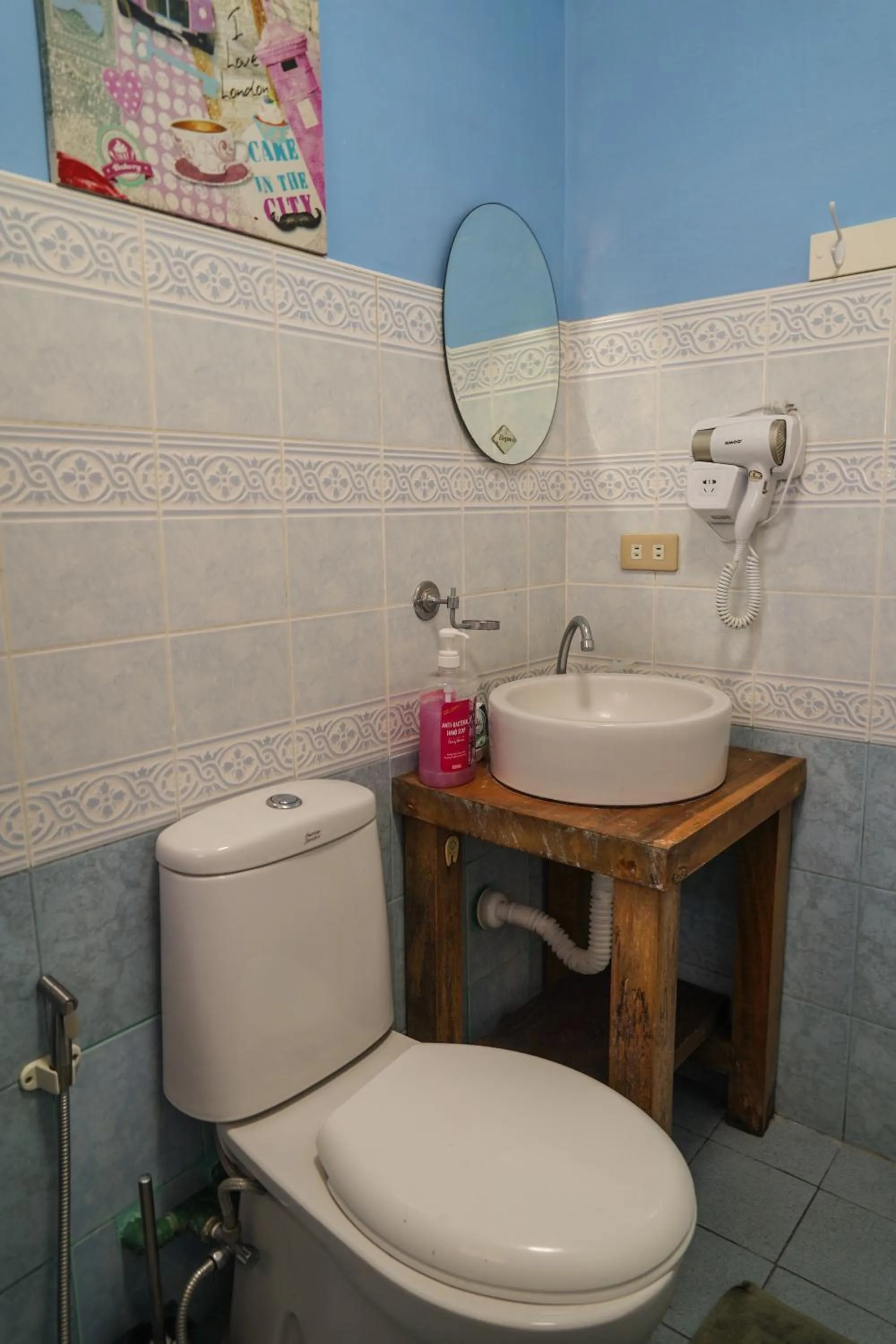 Charming Tagaytay Vacation Home