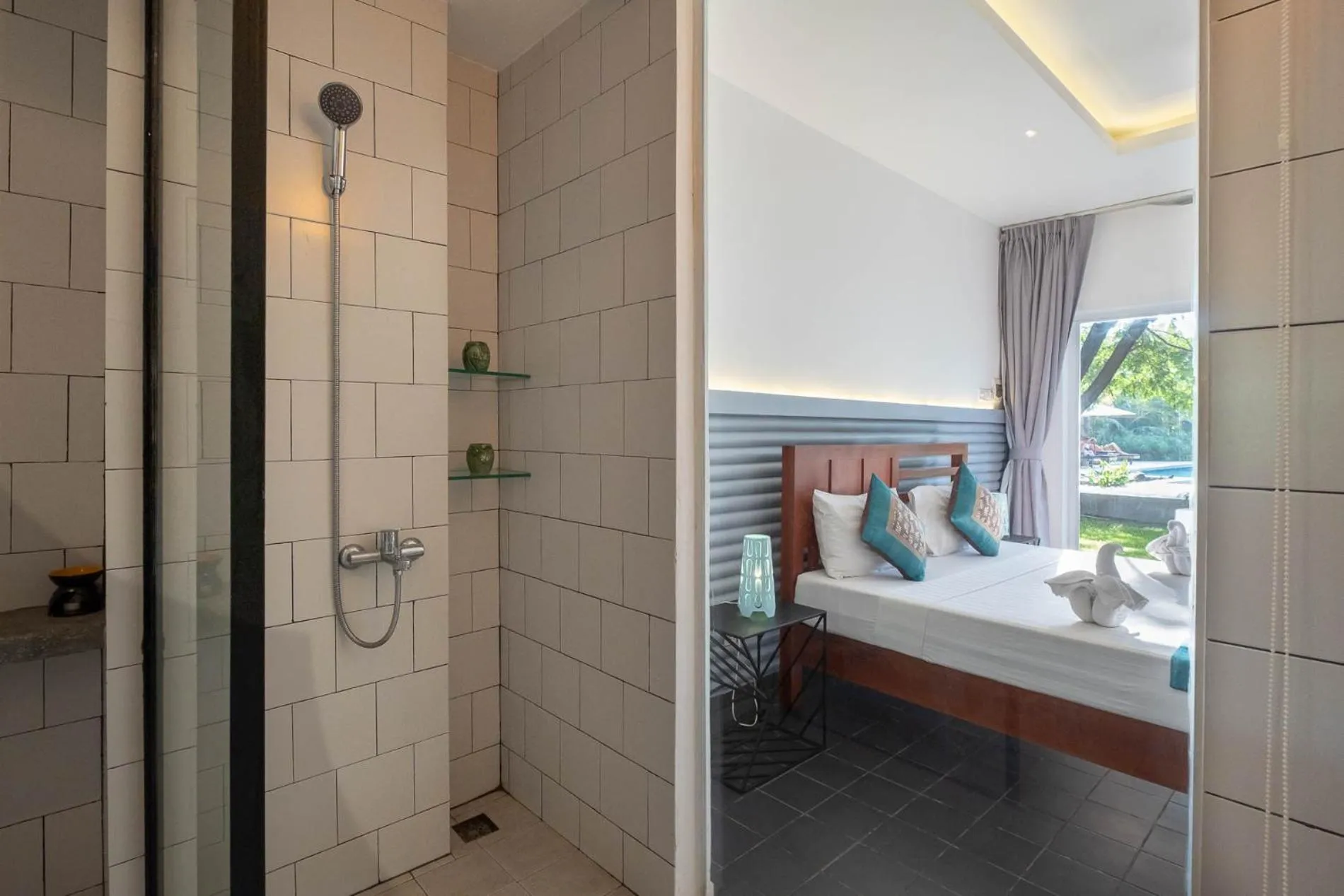 Shower, Bed in Pippali Boutique Hotel