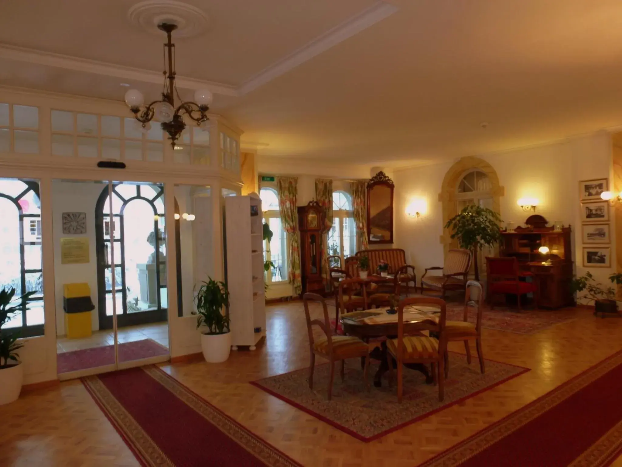 Lobby or reception in Hotel Central Continental Lobby or reception in Hotel Central Continental