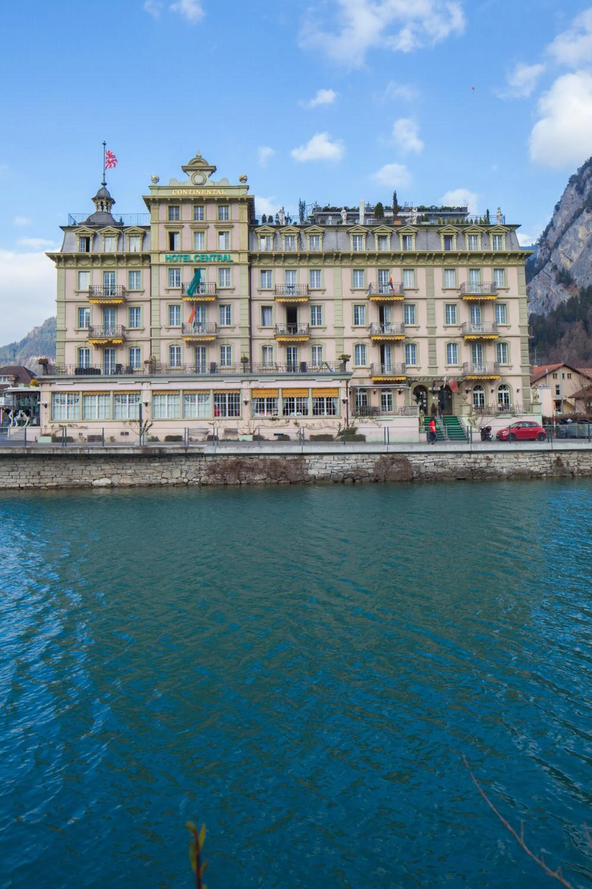 Facade/entrance in Hotel Central Continental