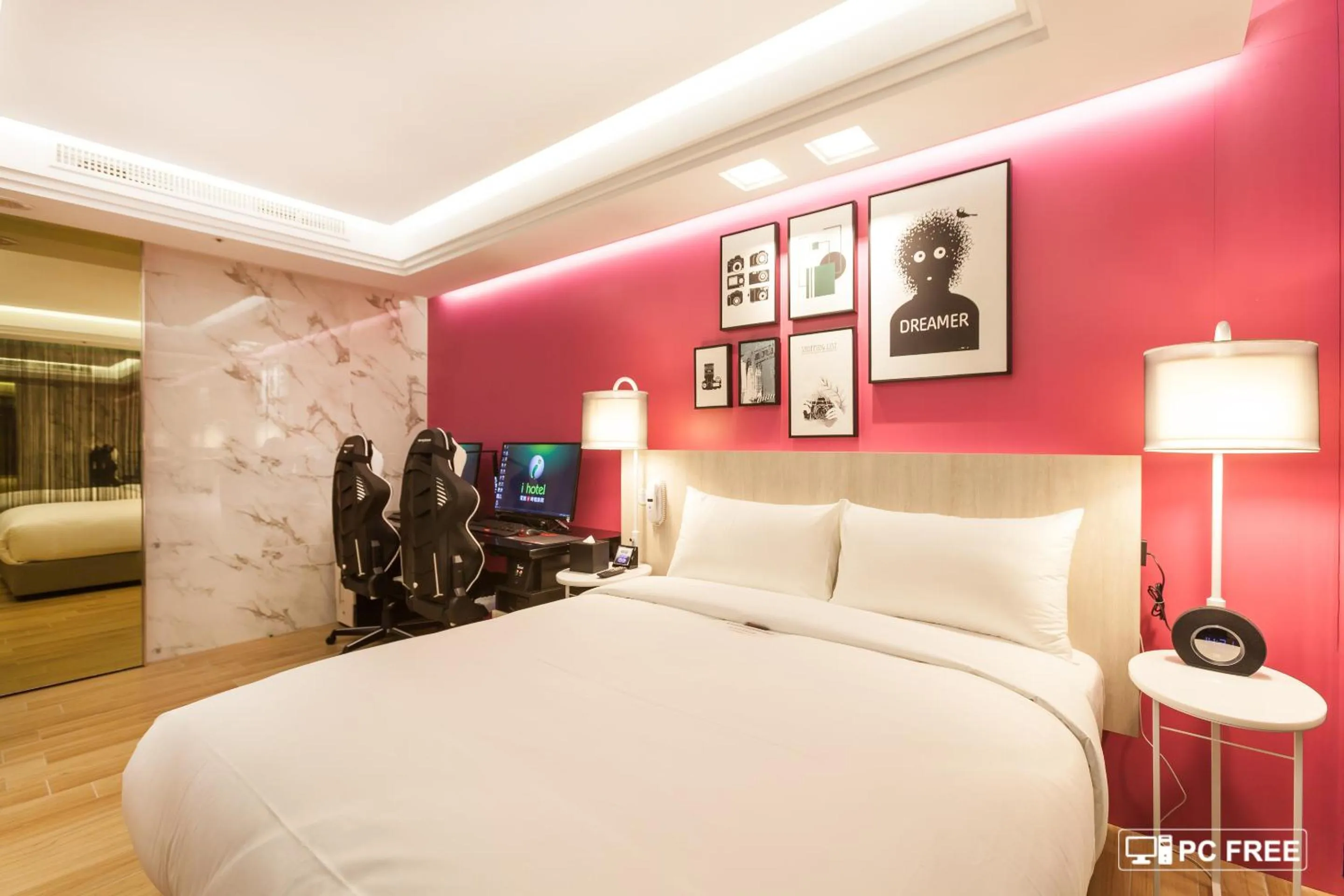 Photo of the whole room, Bed in i hotel 中壢館