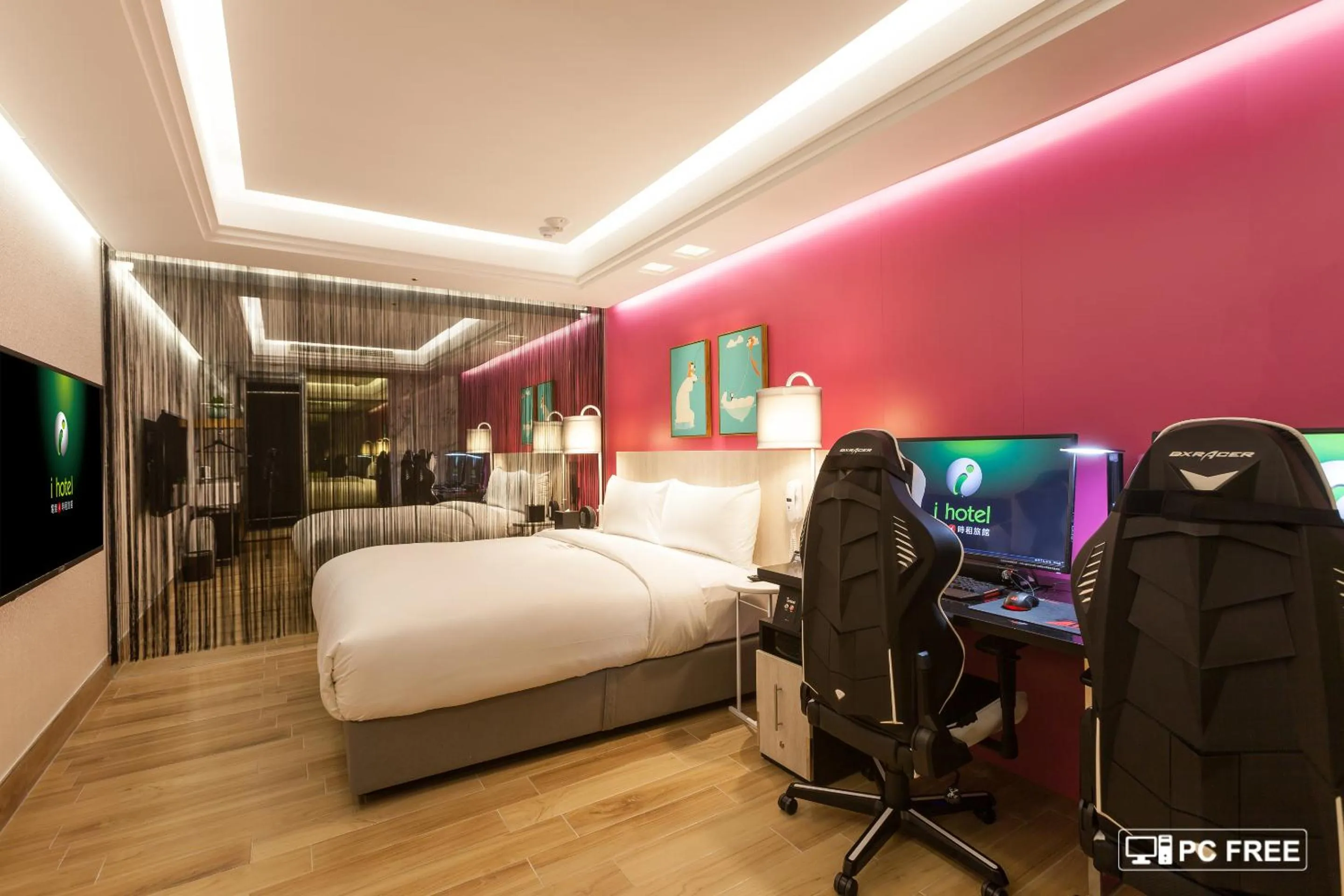 Photo of the whole room in i hotel 中壢館