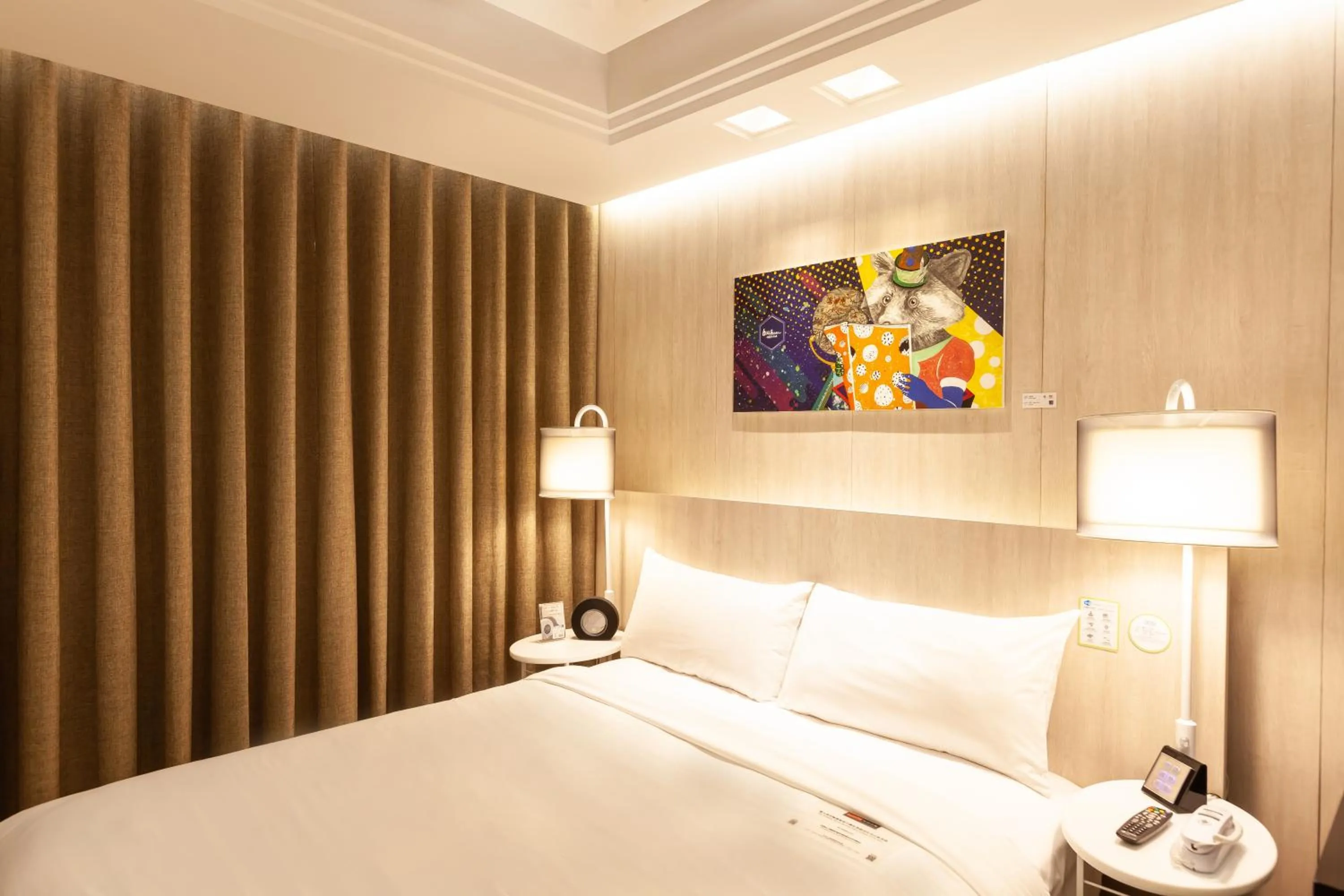 Bedroom, Bed in i hotel 中壢館