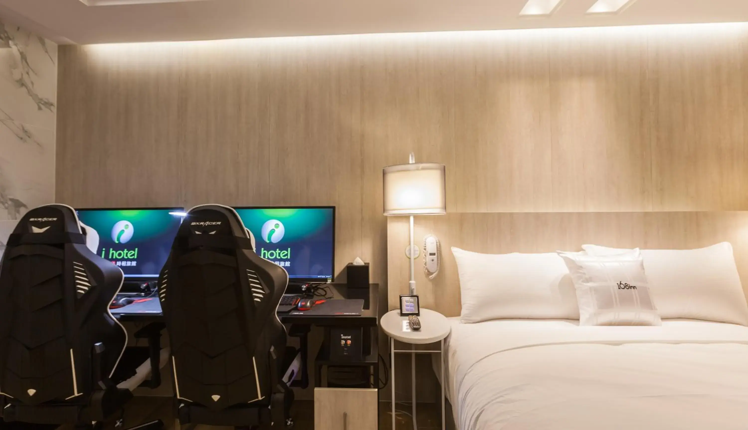 Photo of the whole room, Bed in i hotel 中壢館 Photo of the whole room, Bed in i hotel 中壢館