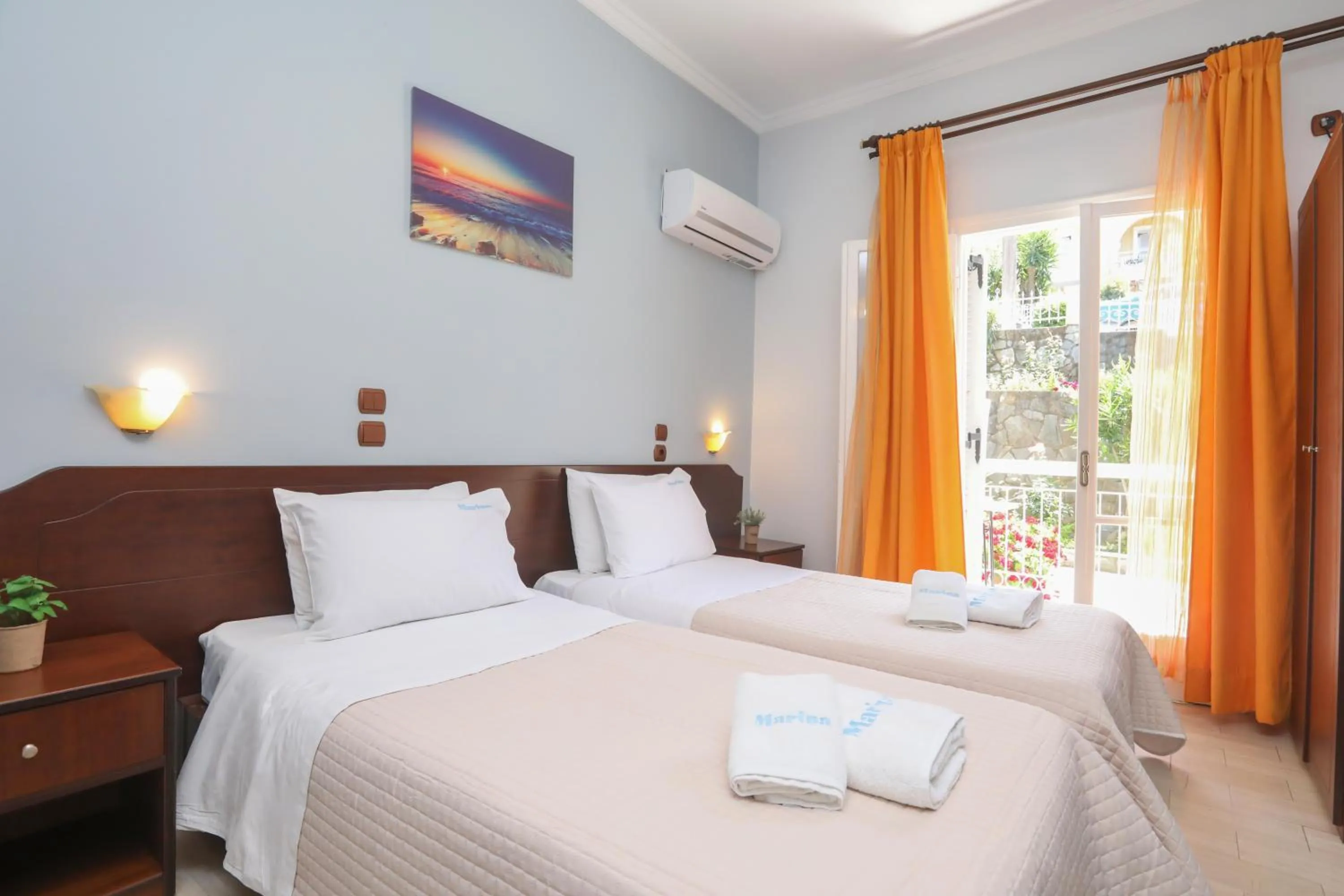 Bed in Marina Apartments, Agios Gordios Corfu