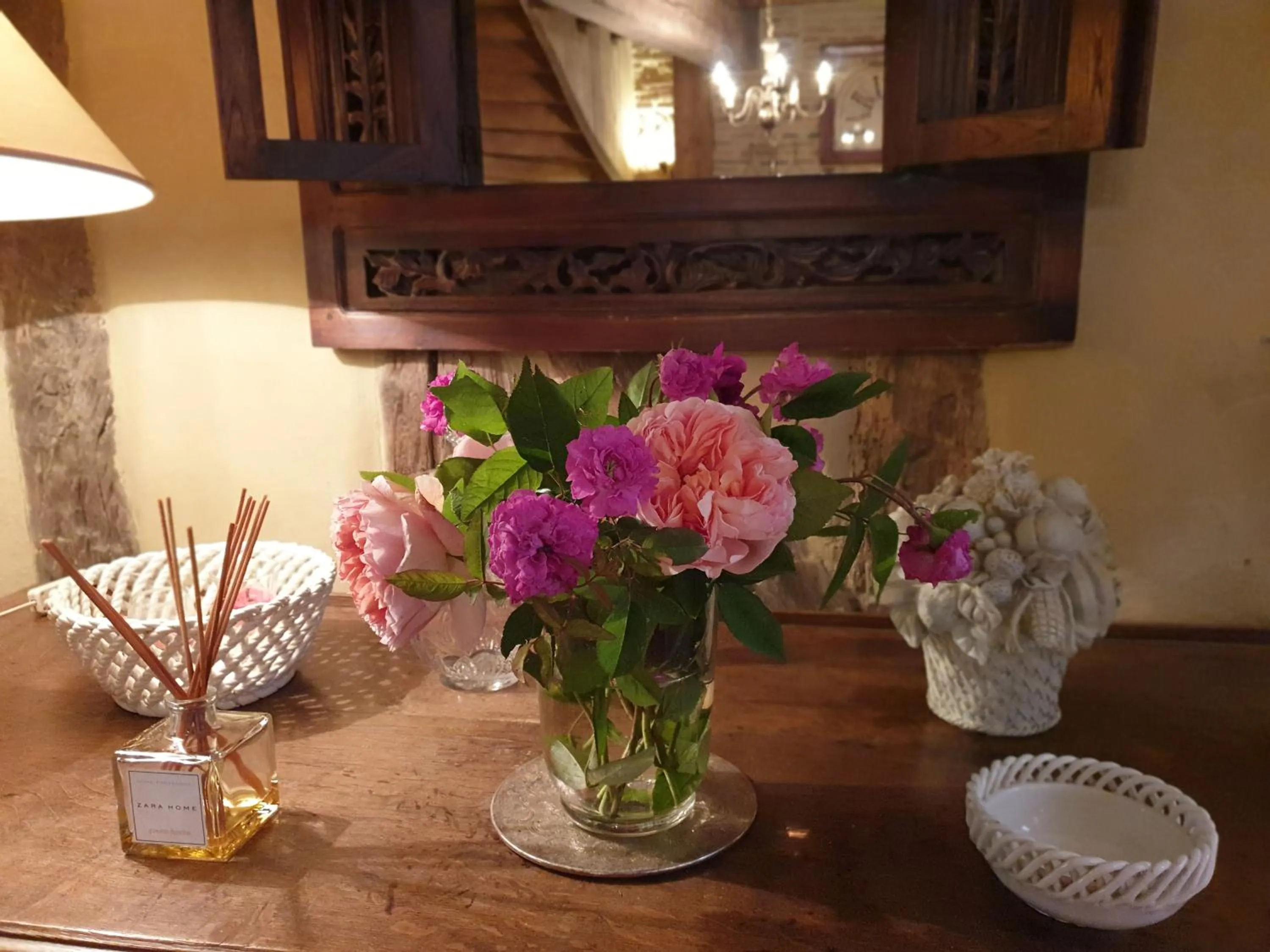 Decorative detail in Ombre Rose