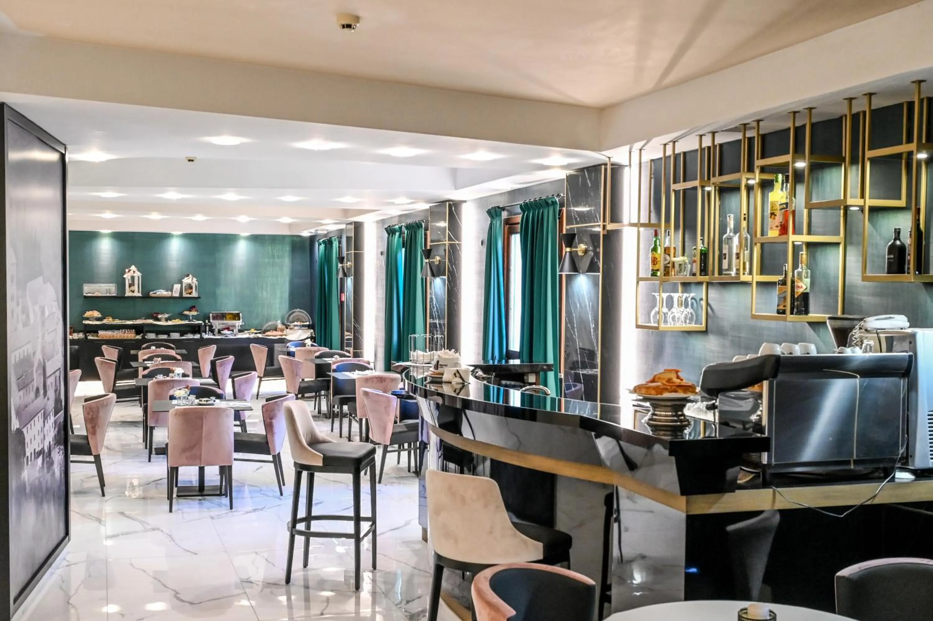 Breakfast in Roma Domus Hotel