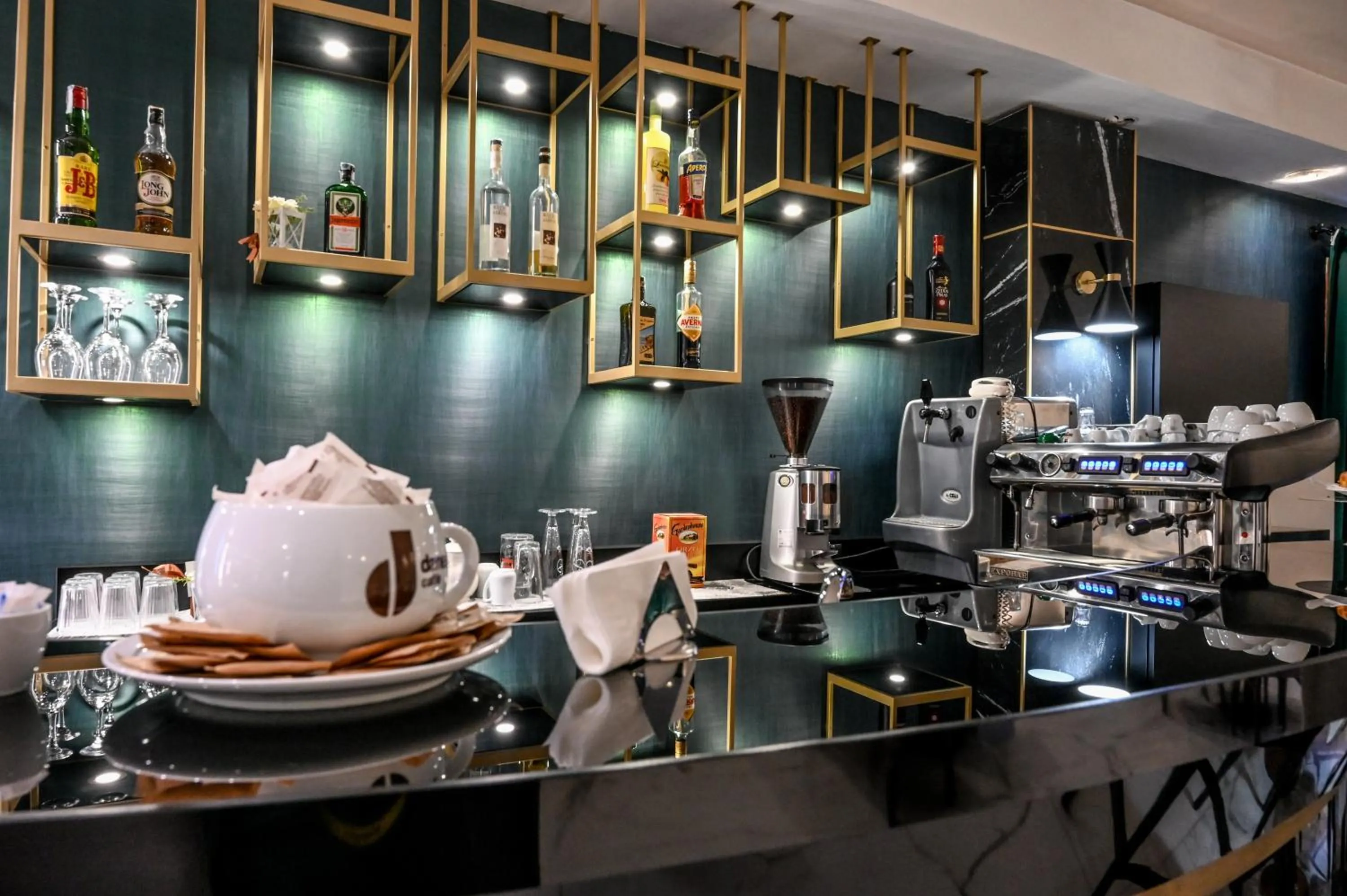 Lounge or bar in Roma Domus Hotel