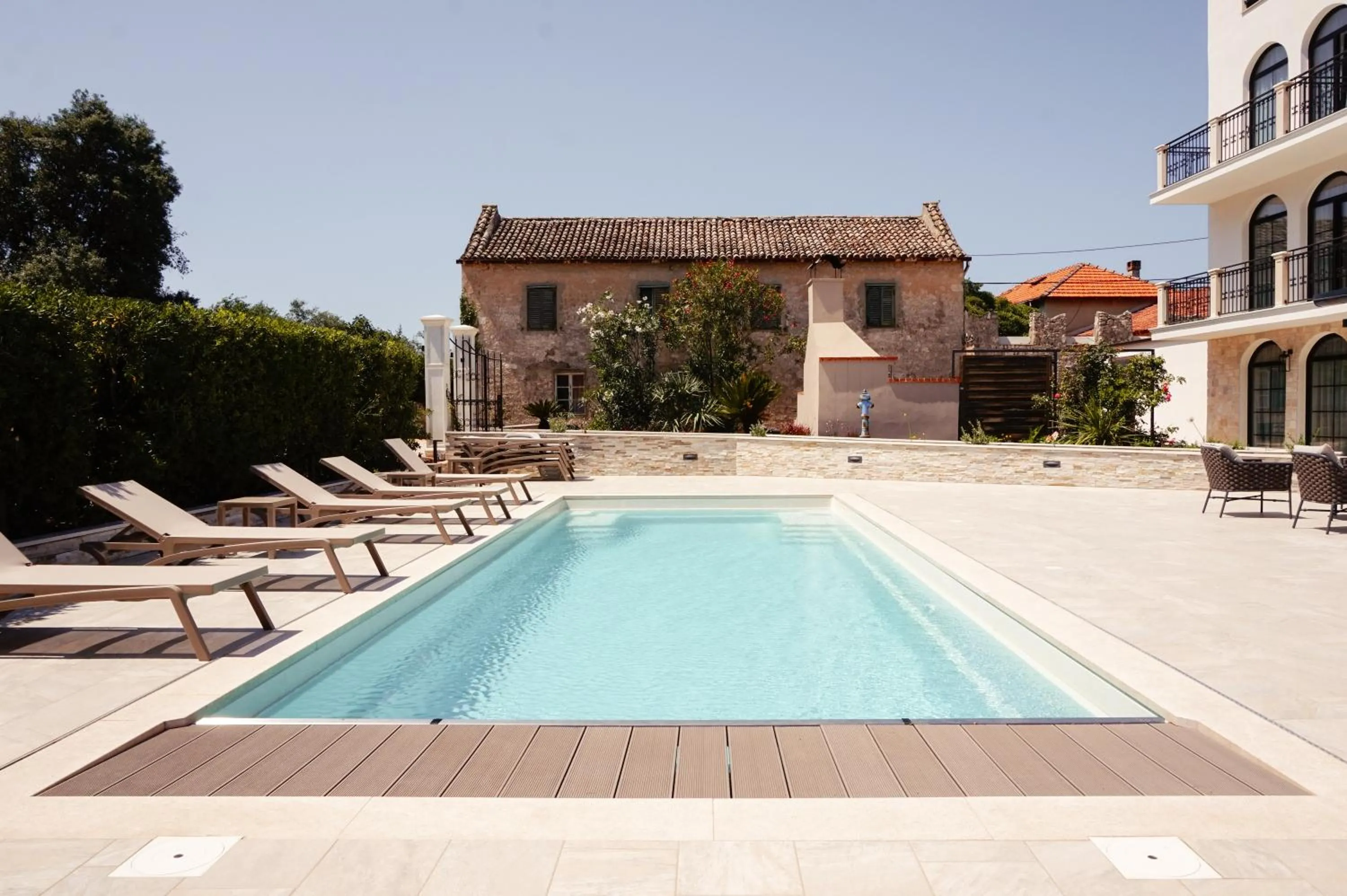 Swimming pool in Hotel Stari Dvor