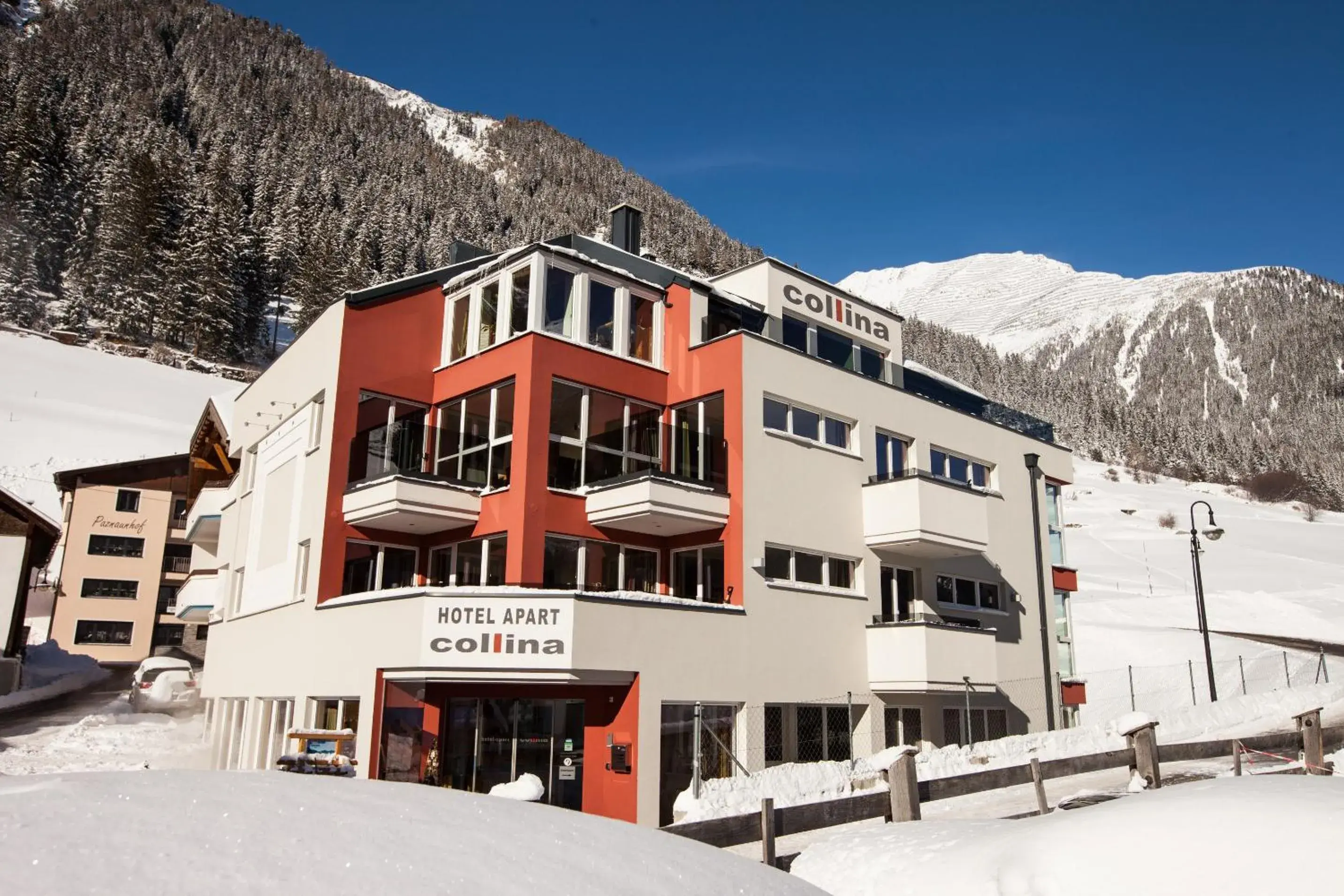 Hotel Garni & Aparthotel COLLINA Hotel Garni & Aparthotel COLLINA