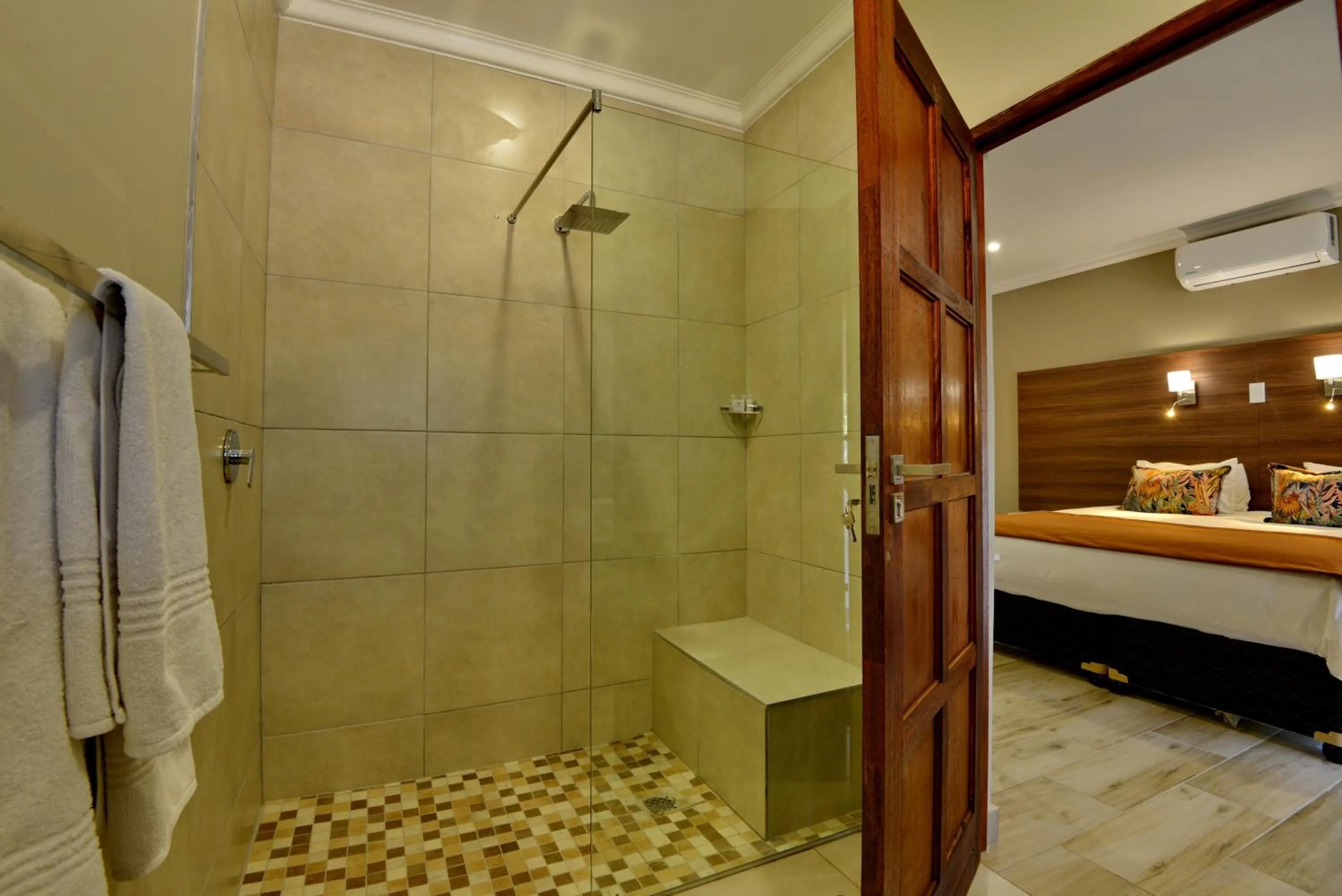 Seasons Golf, Leisure, Spa