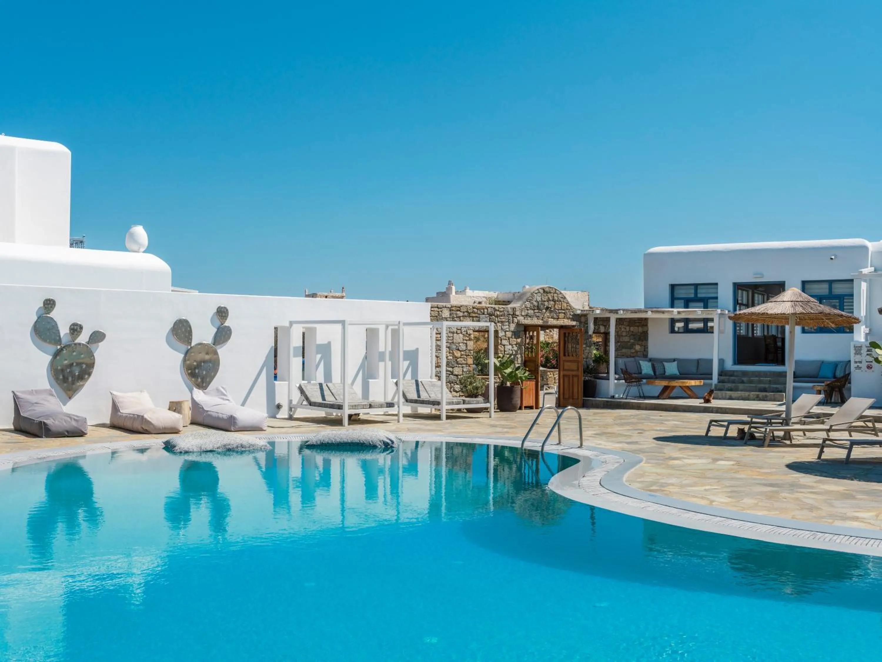 Property building in Jason Hotel