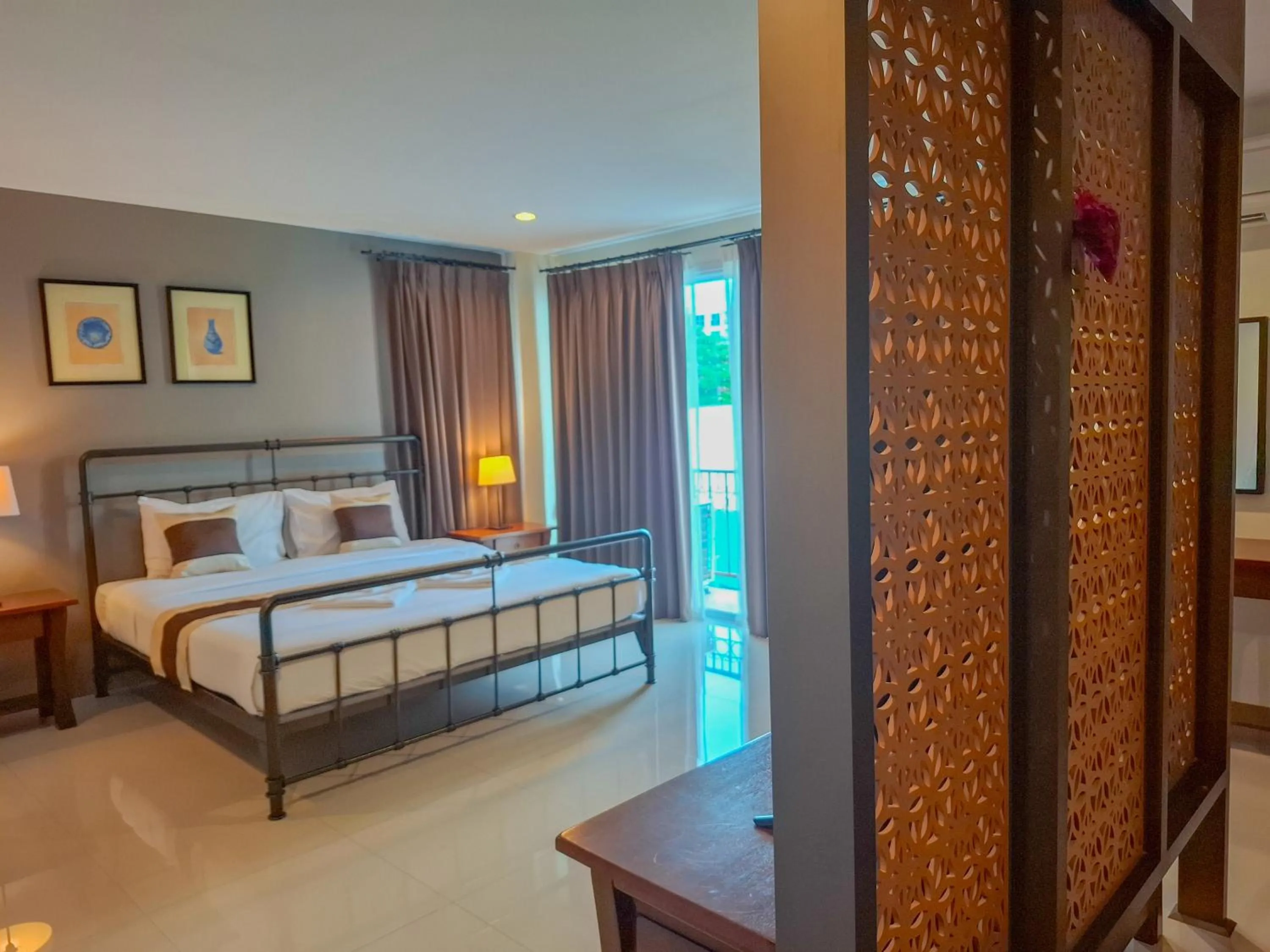 Bedroom, Bed in The Hideaway Resort Pattaya