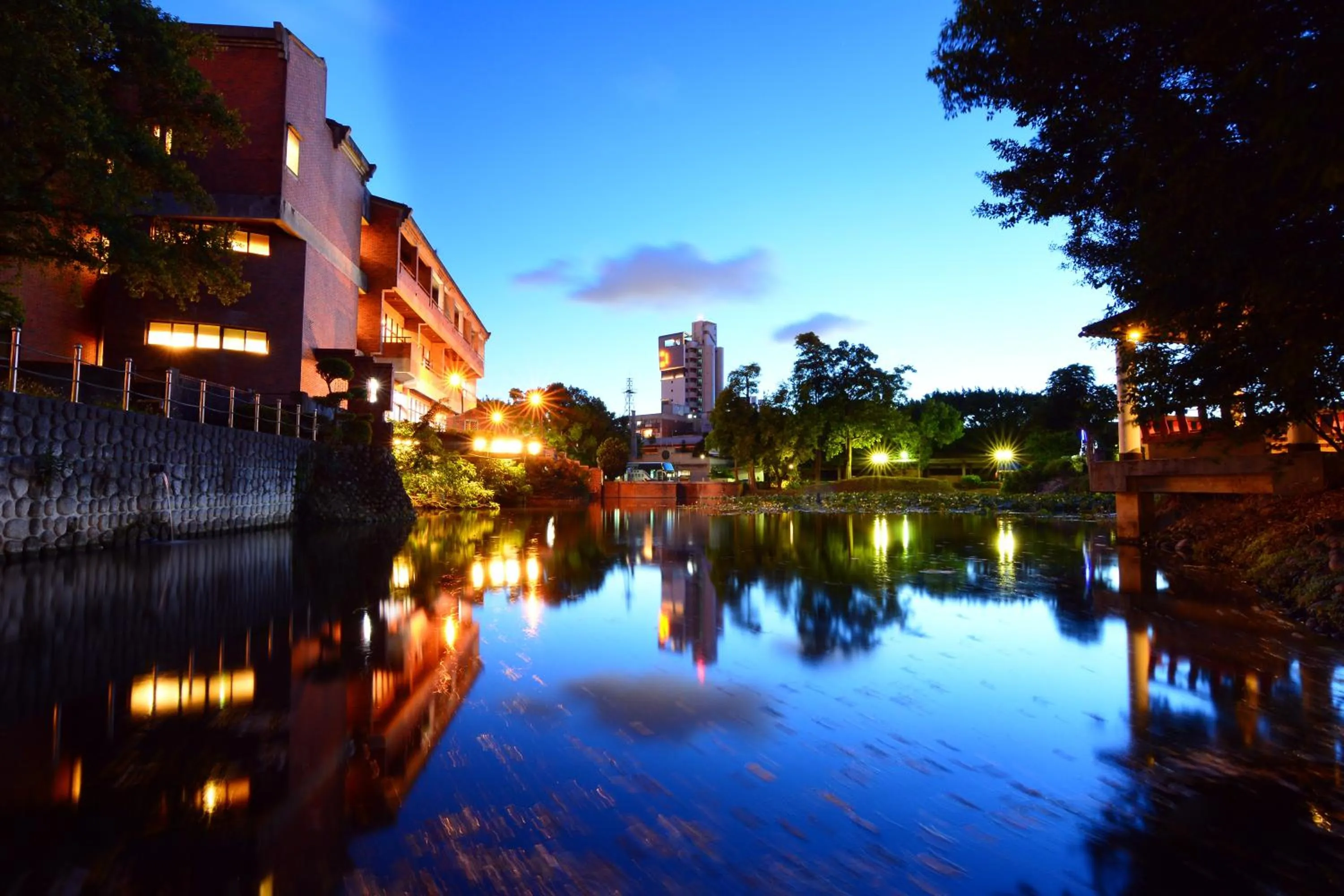 Lake view in CHIENTAN Youth Hotel