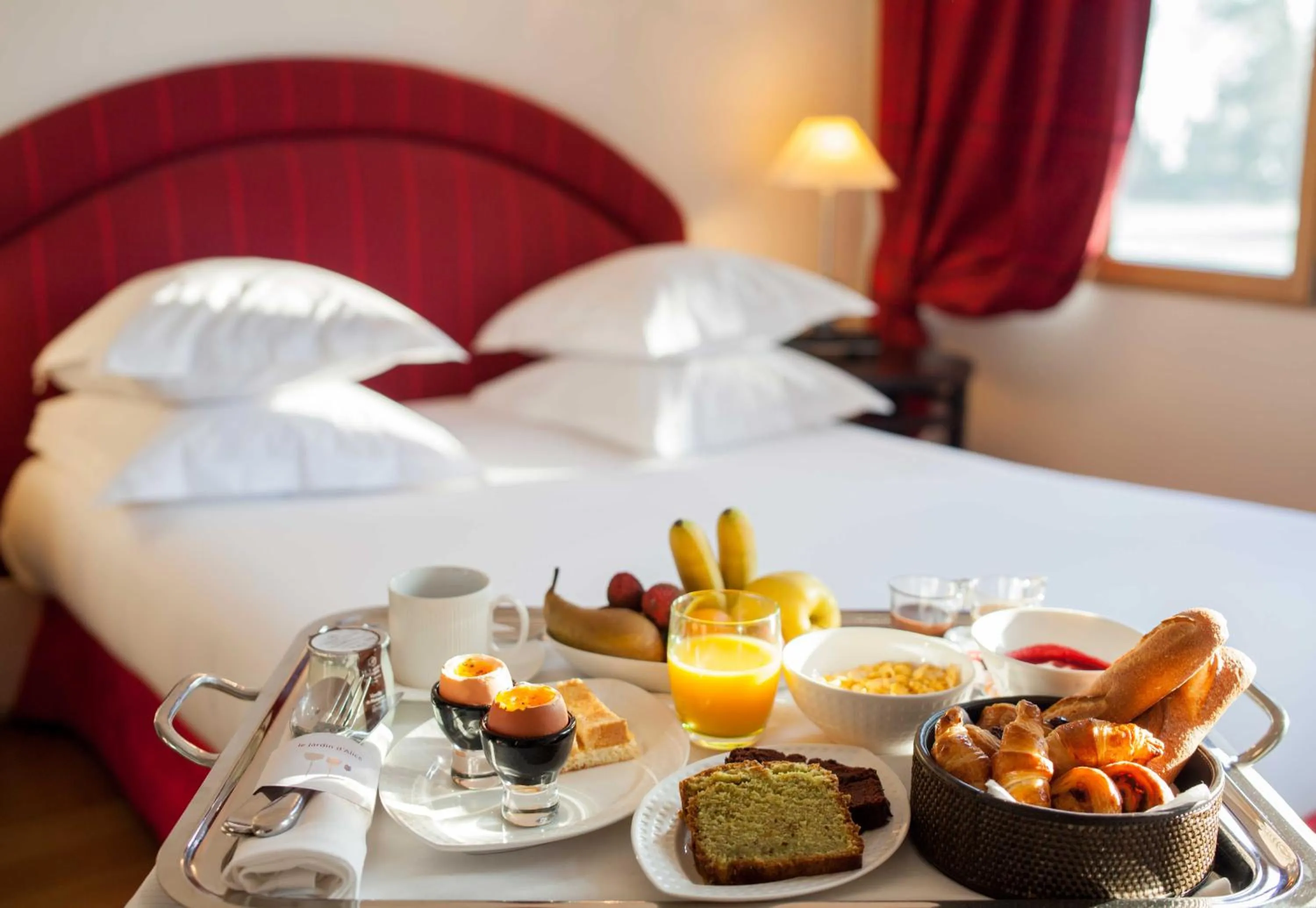 Continental breakfast, Bed in Le Château De Beaulieu