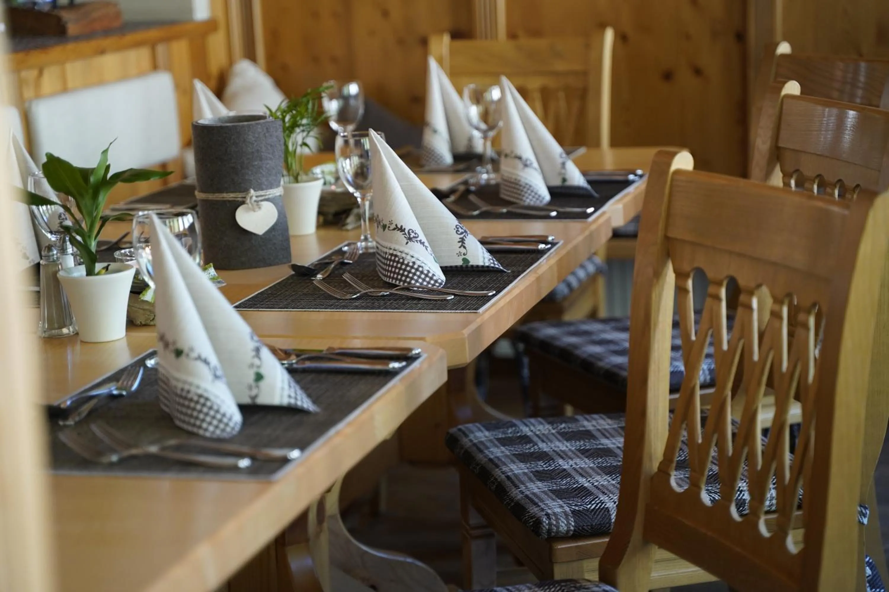 Restaurant/places to eat in Hotel Mittagskogel Pitztal