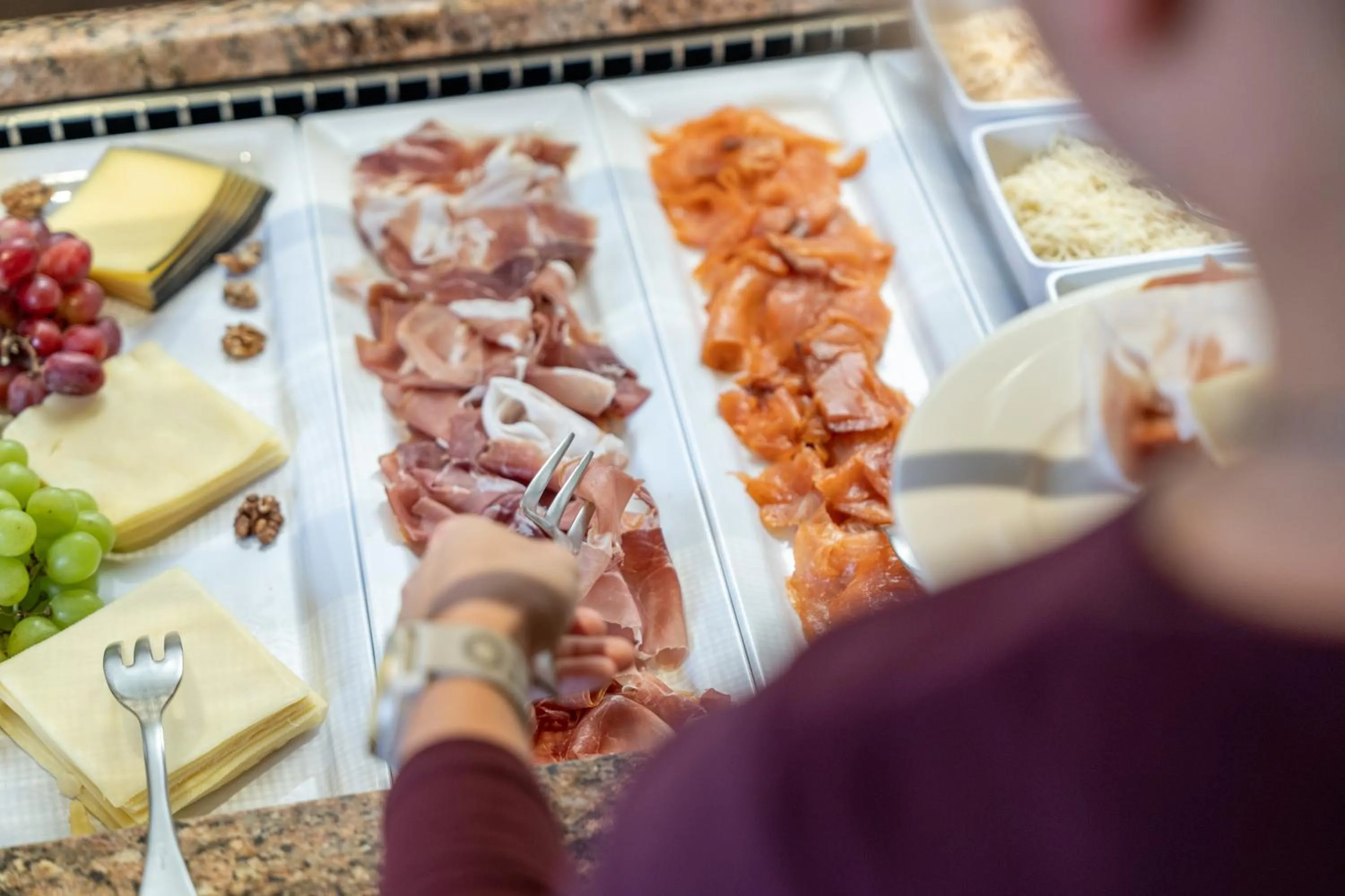 Buffet breakfast in Hotel Mittagskogel Pitztal