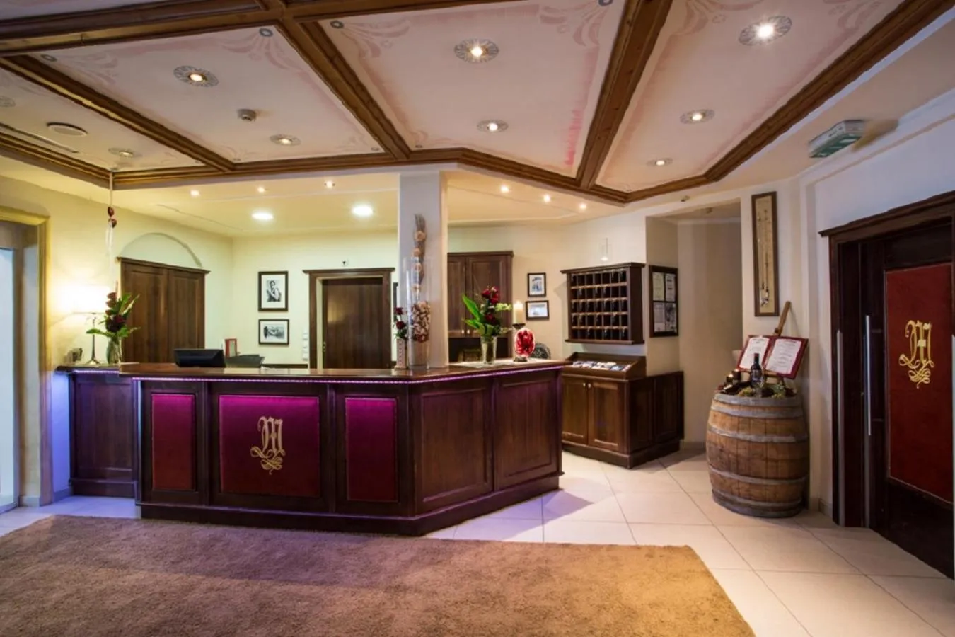 Lobby or reception in Hotel Mittagskogel Pitztal