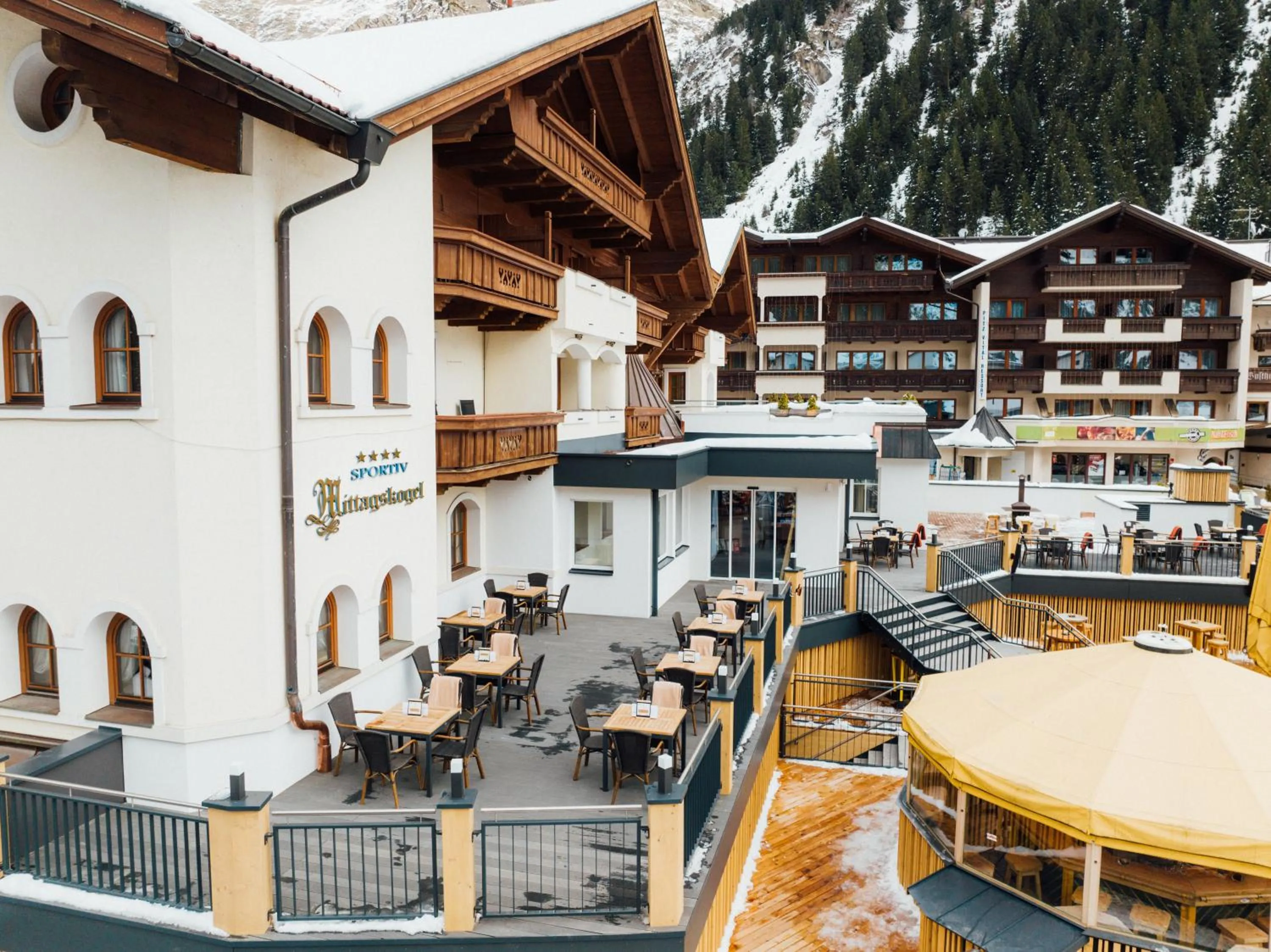 Property building in Hotel Mittagskogel Pitztal