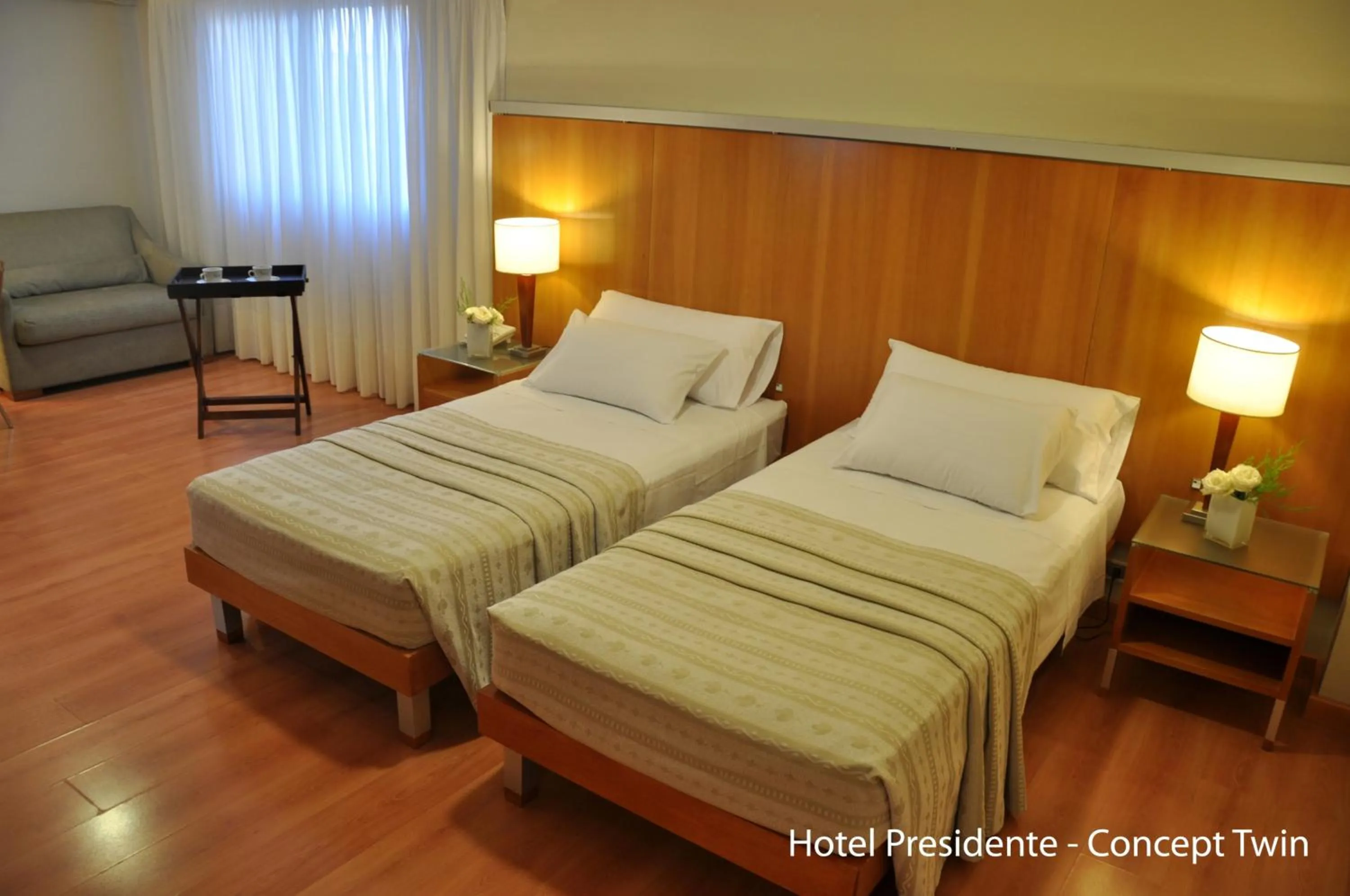 Bedroom, Bed in Hotel Solans Presidente