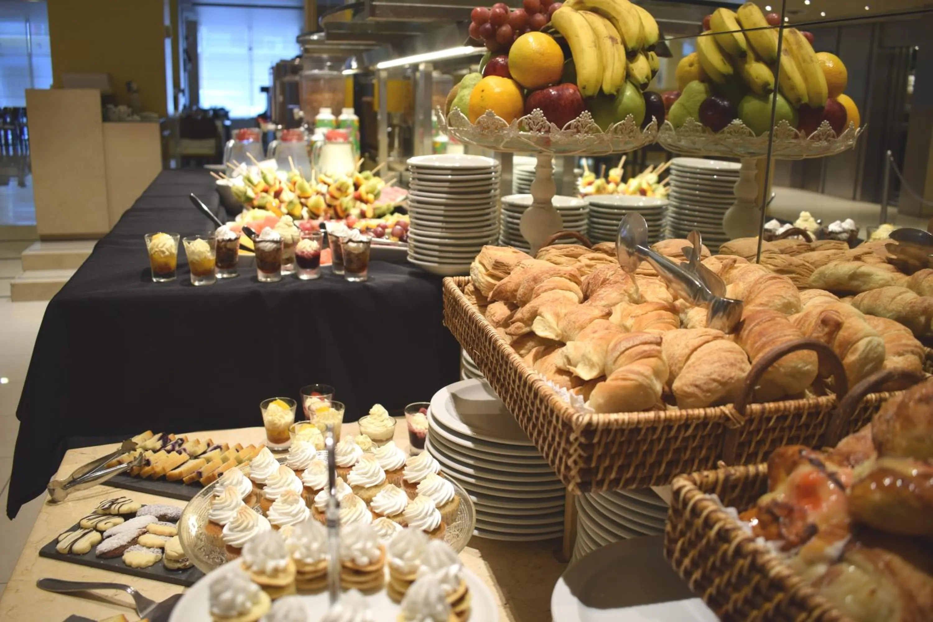 Buffet breakfast in Hotel Solans Presidente