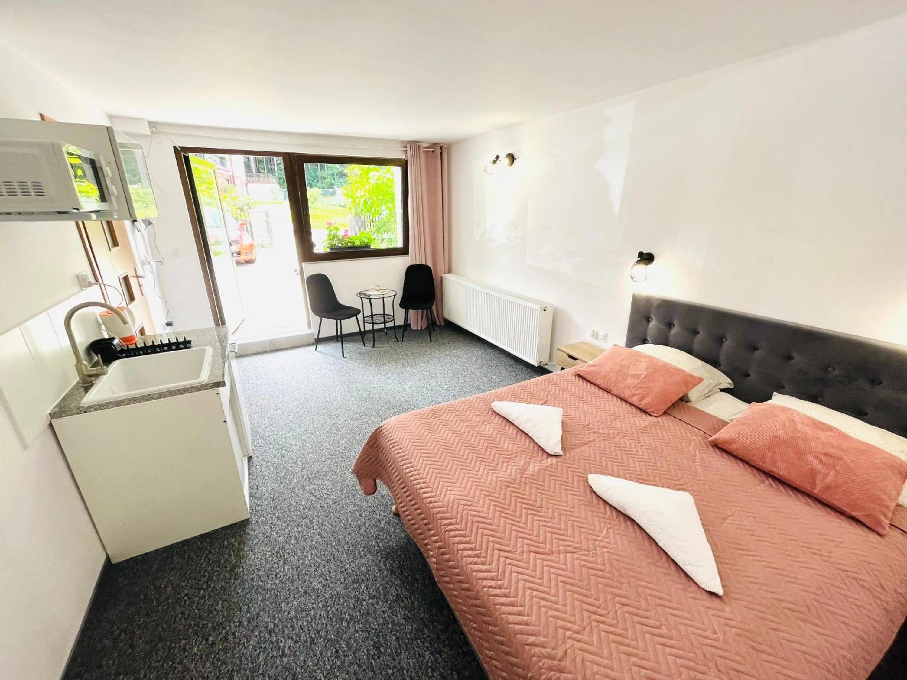 Kitchen or kitchenette, Bed in Willa Jawor