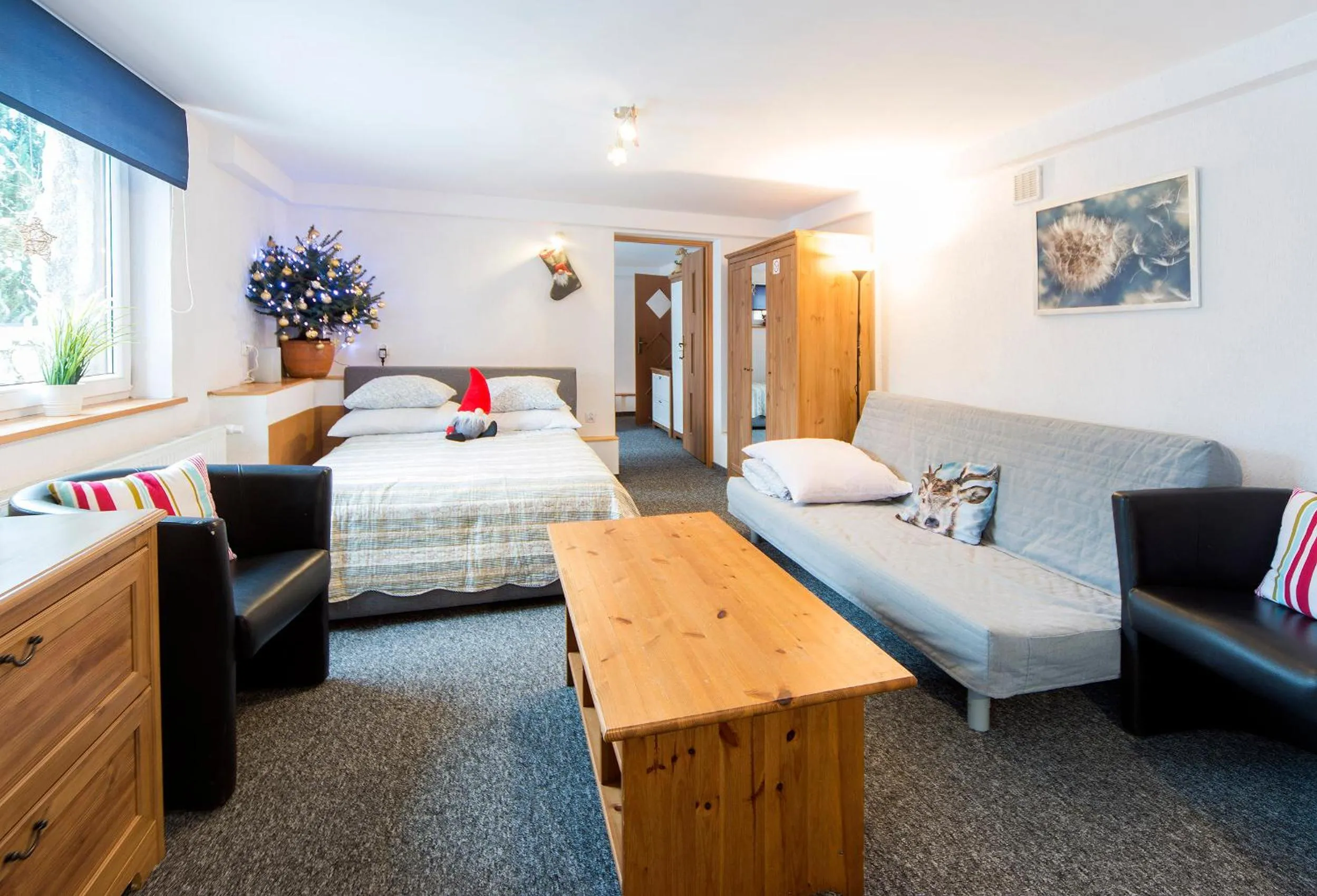 Photo of the whole room, Bed in Willa Jawor