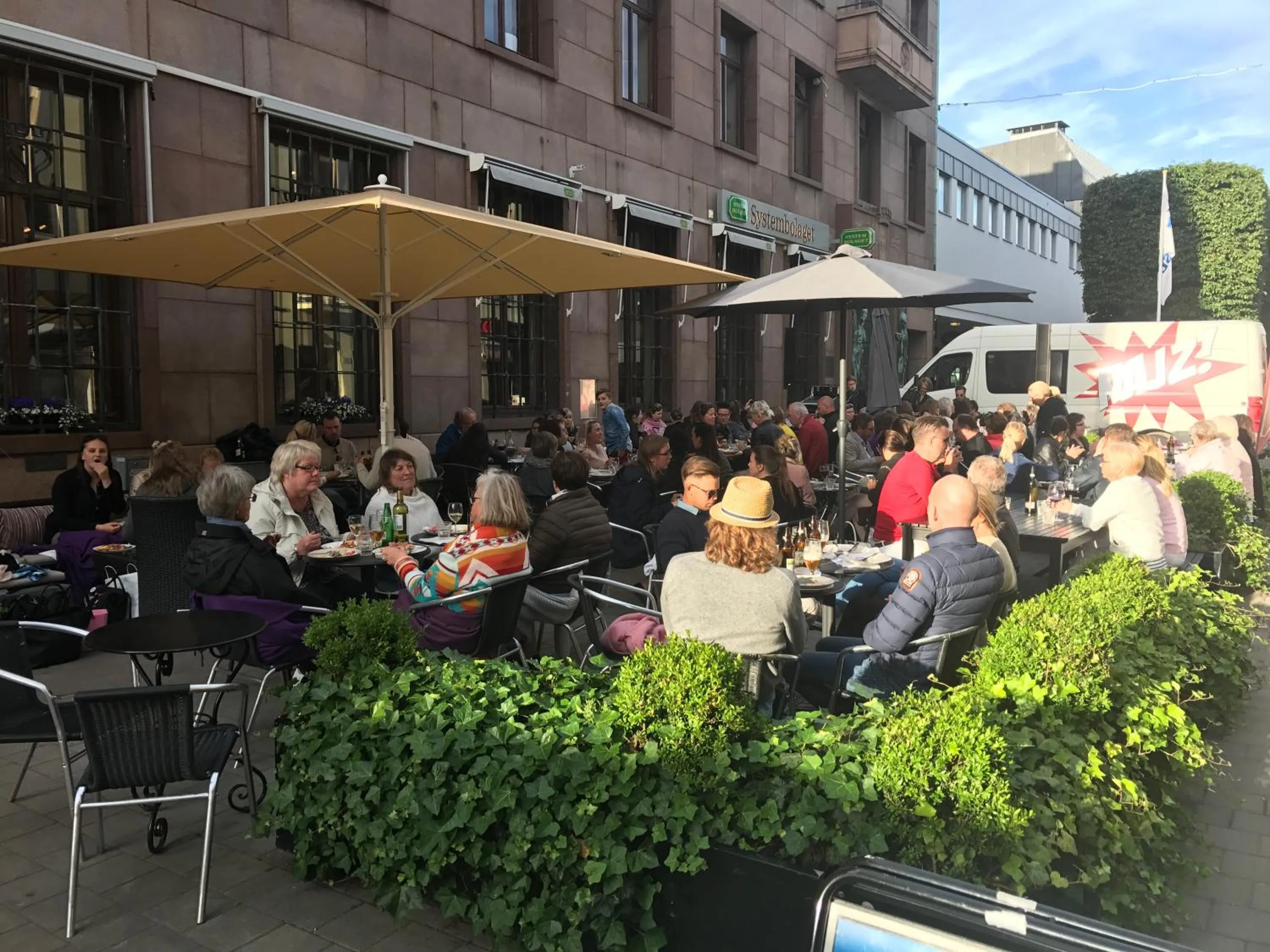 Patio in Systrar & Bönor Bed and Breakfast