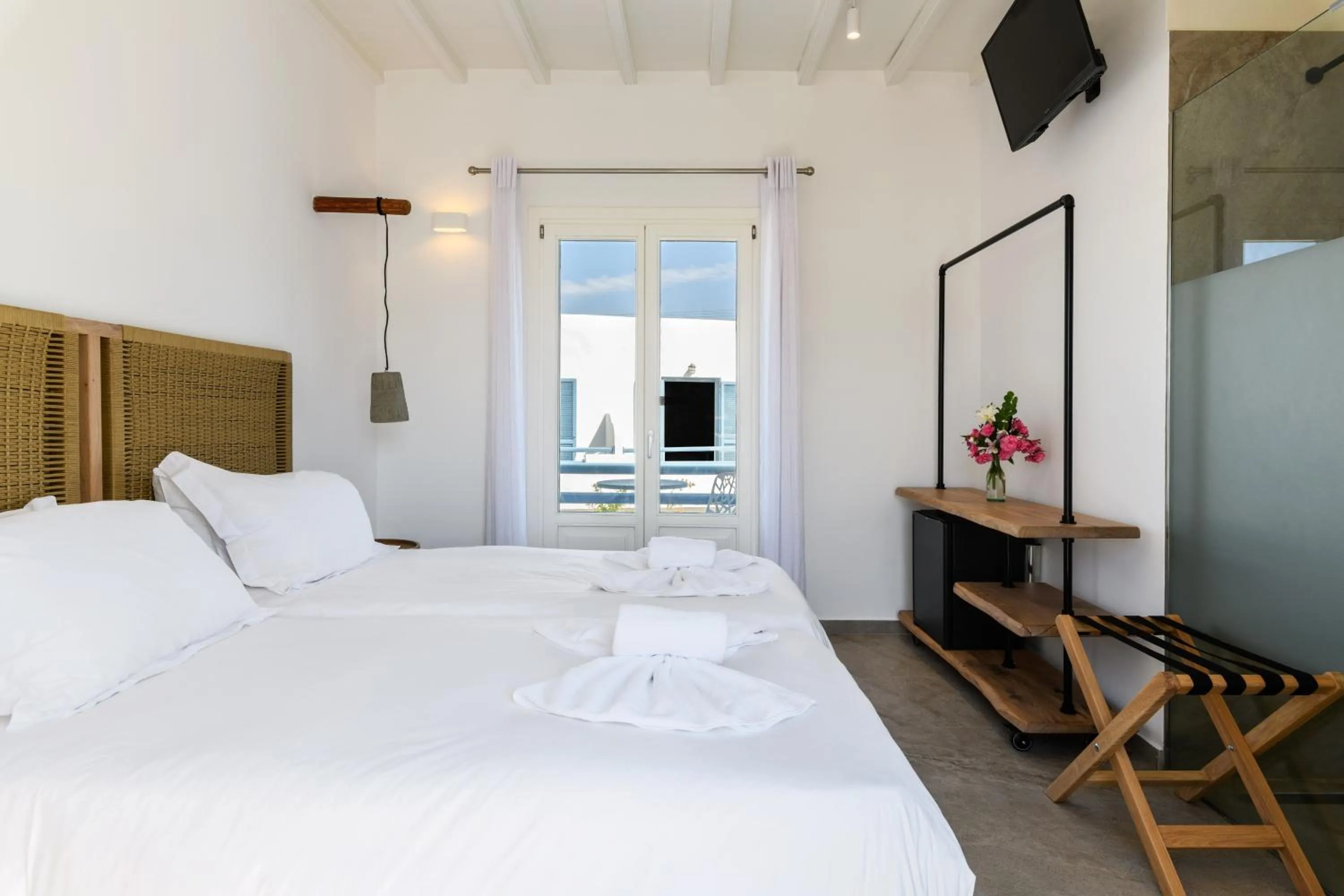 Bedroom, Bed in Magas Hotel