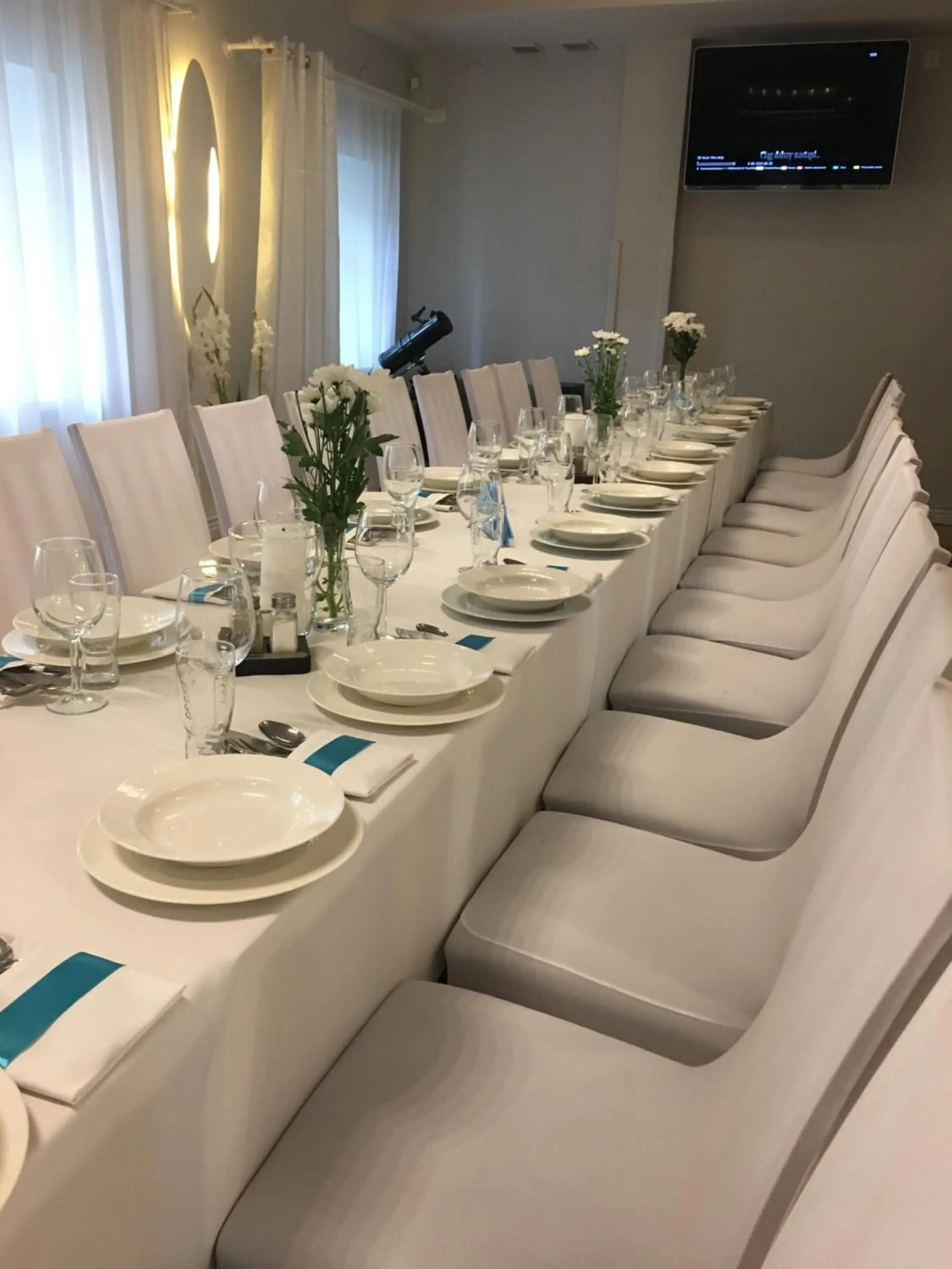 Restaurant/places to eat in Centrum25