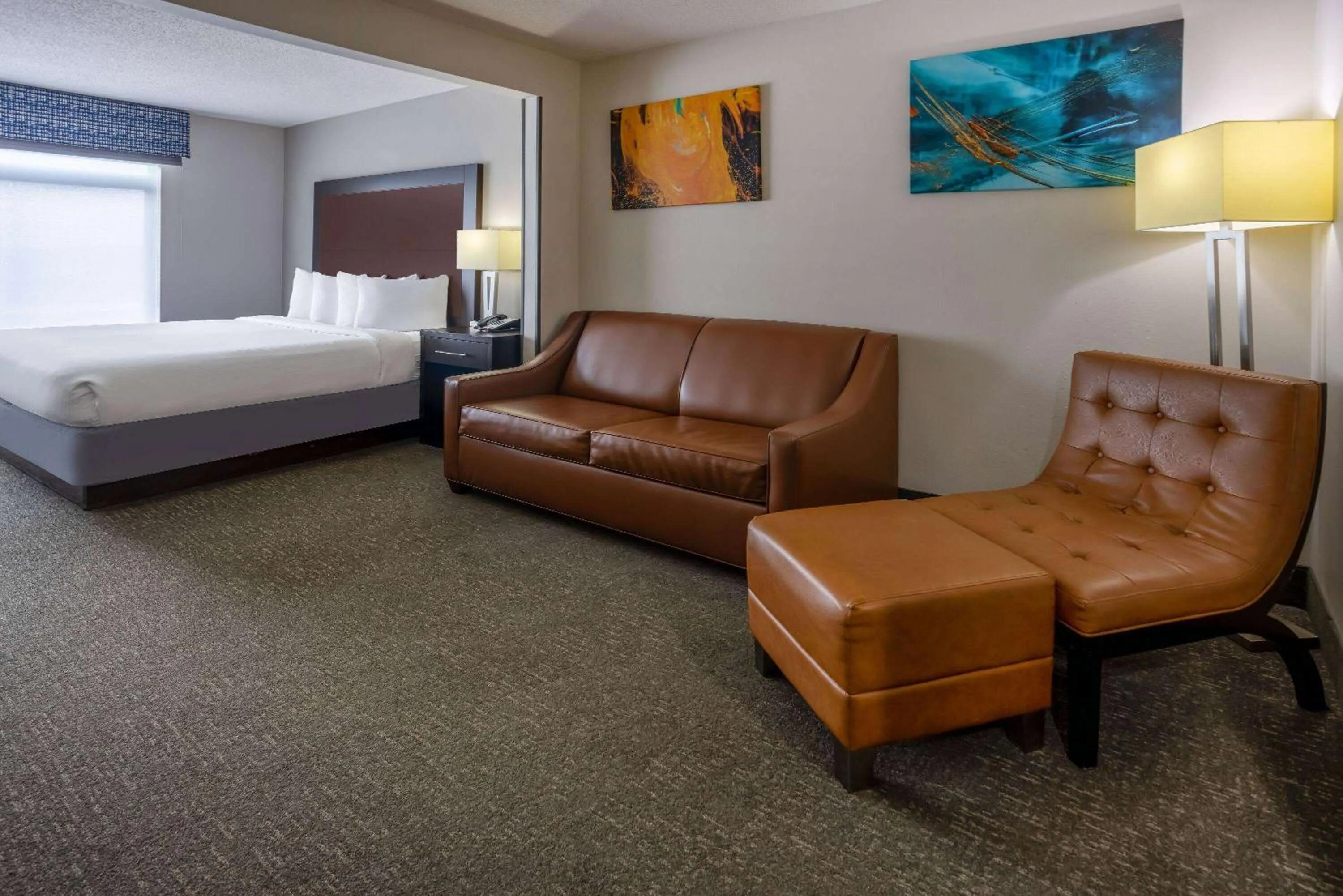 Photo of the whole room, Bed in Wingate by Wyndham Atlanta Galleria/ Ballpark