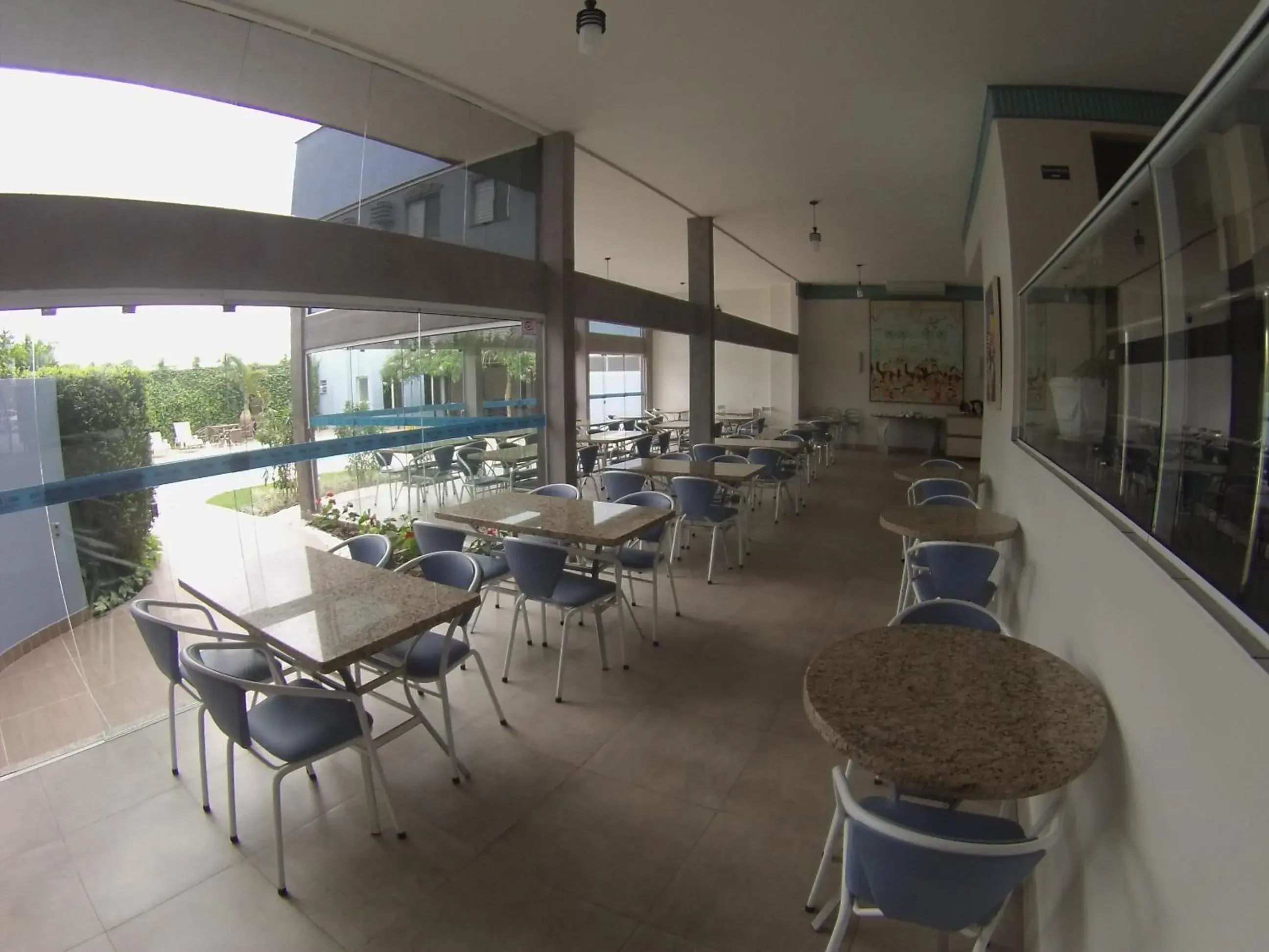 Restaurant/places to eat in Hotel Aero Park e Estacionamento Restaurant/places to eat in Hotel Aero Park e Estacionamento