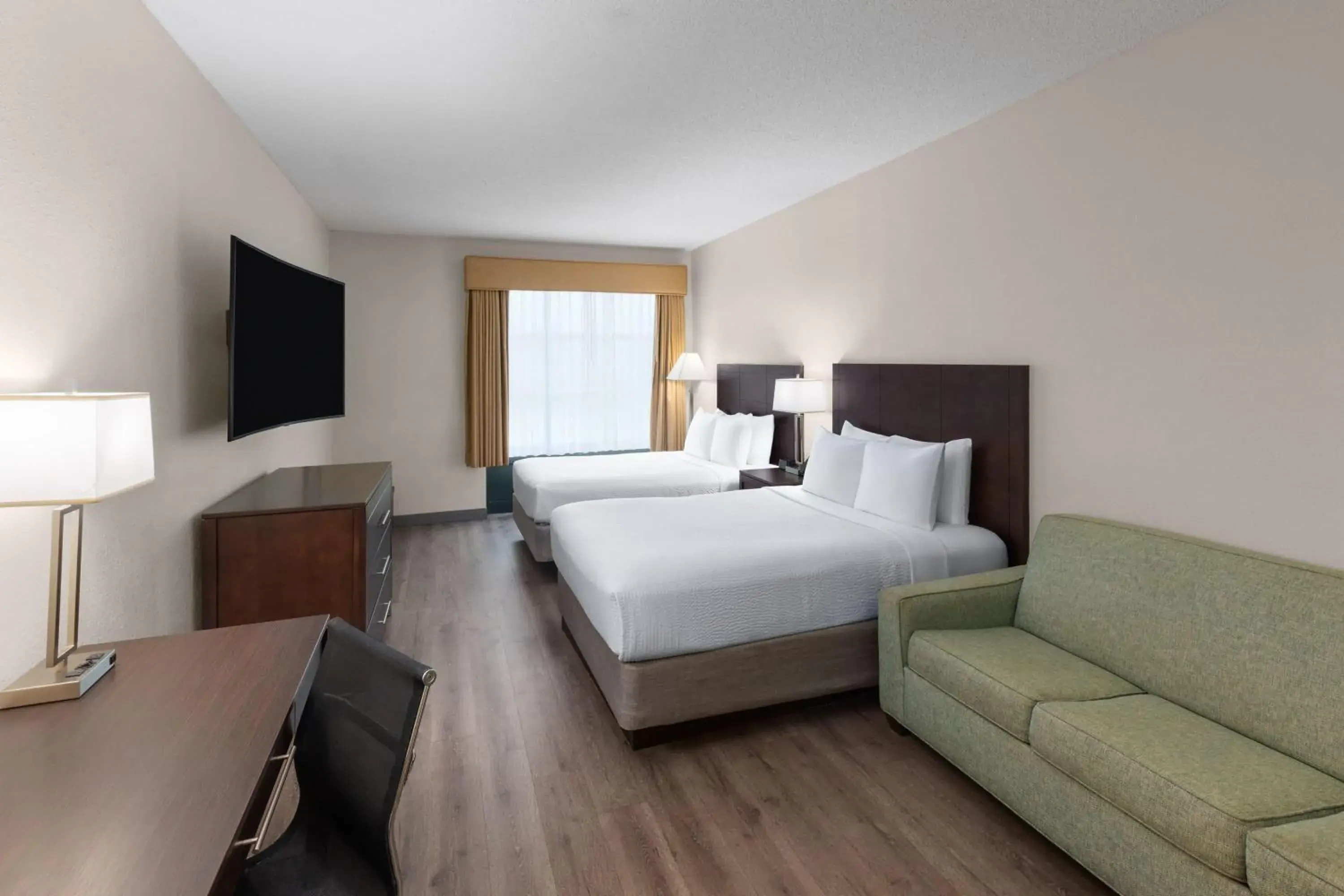 Photo of the whole room, Bed in Wingate by Wyndham Destin Photo of the whole room, Bed in Wingate by Wyndham Destin