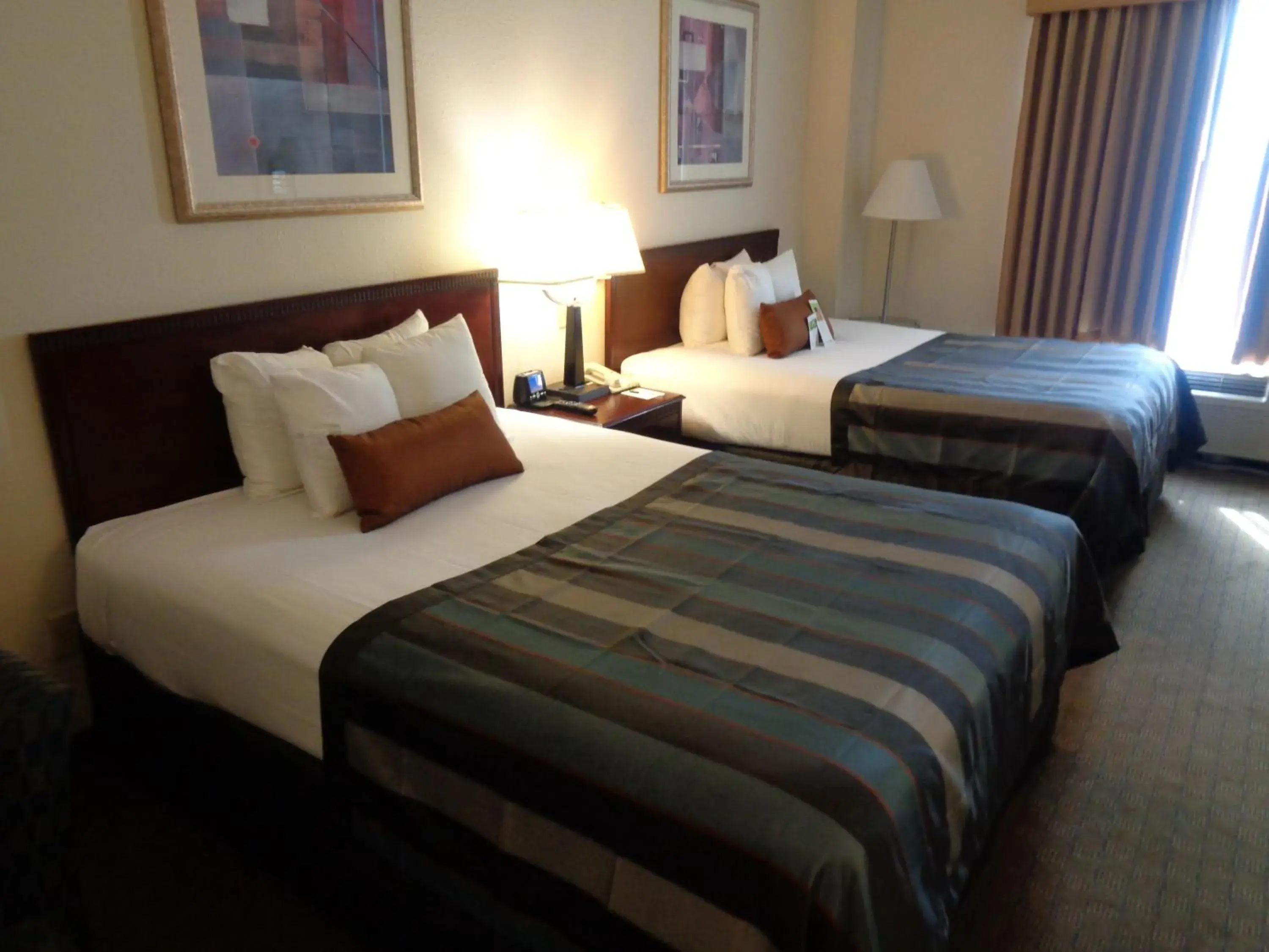 Queen Room with Two Queen Beds - Non-Smoking in Wingate by Wyndham Destin Queen Room with Two Queen Beds - Non-Smoking in Wingate by Wyndham Destin