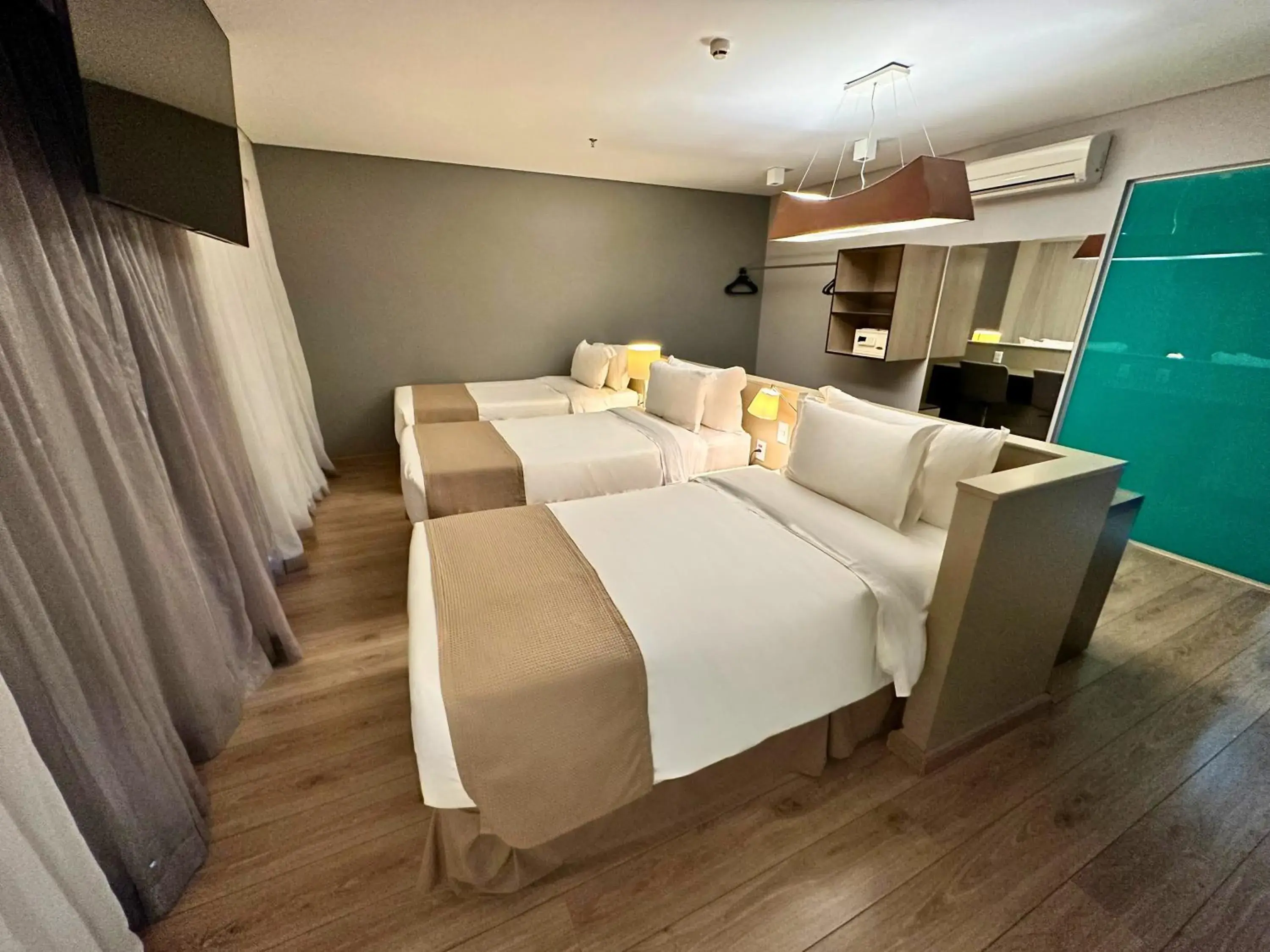 Superior Triple Room in Manhattan Plaza Superior Triple Room in Manhattan Plaza