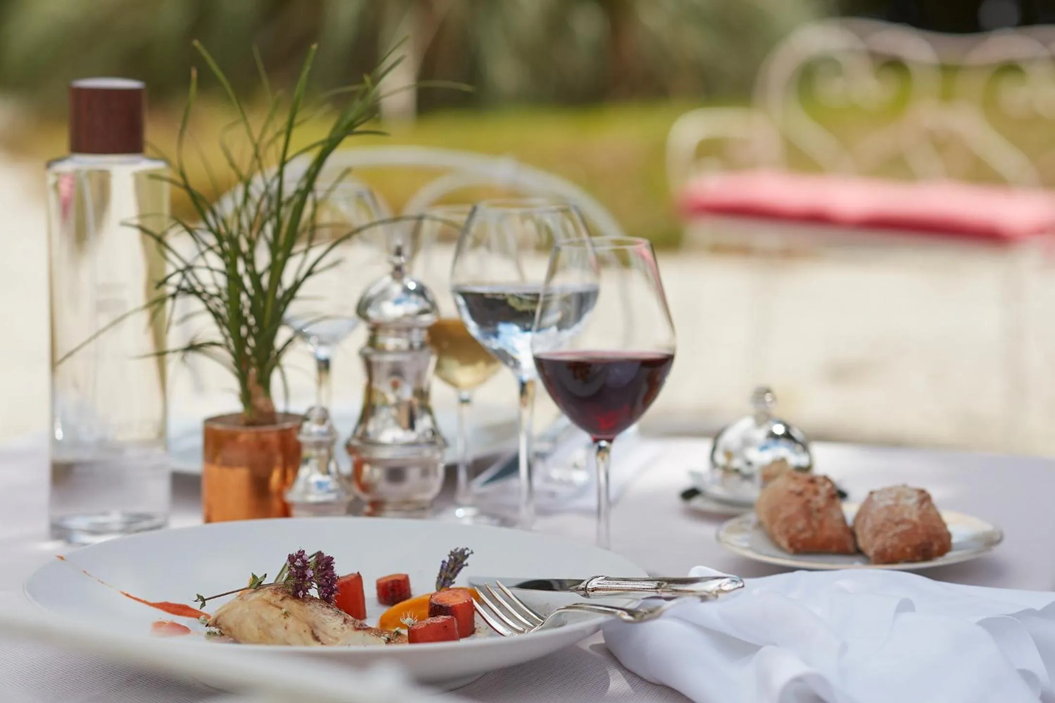 Food and drinks in Chateau d'Audrieu