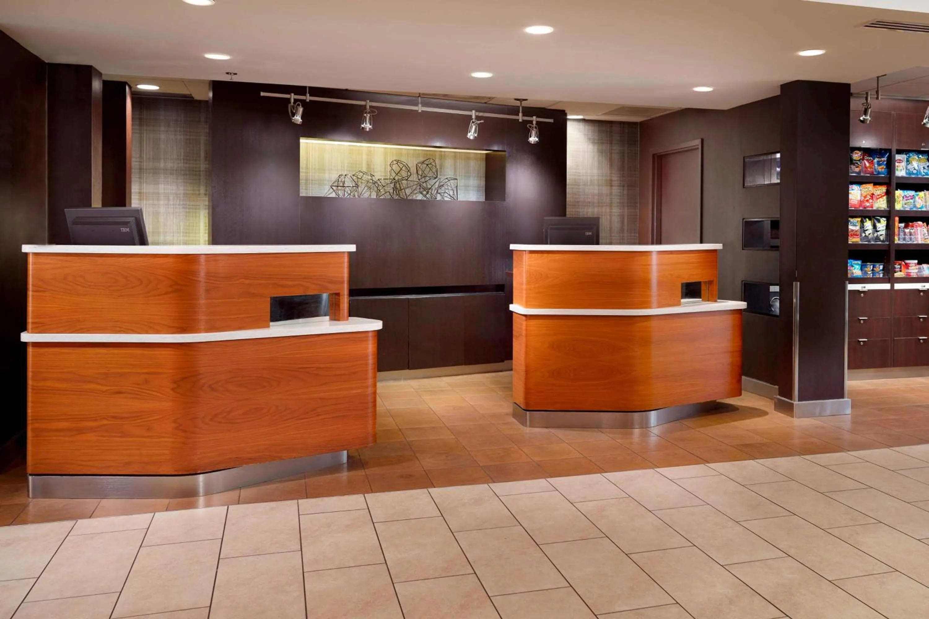 Lobby or reception in Sonesta Select Atlanta Airport North