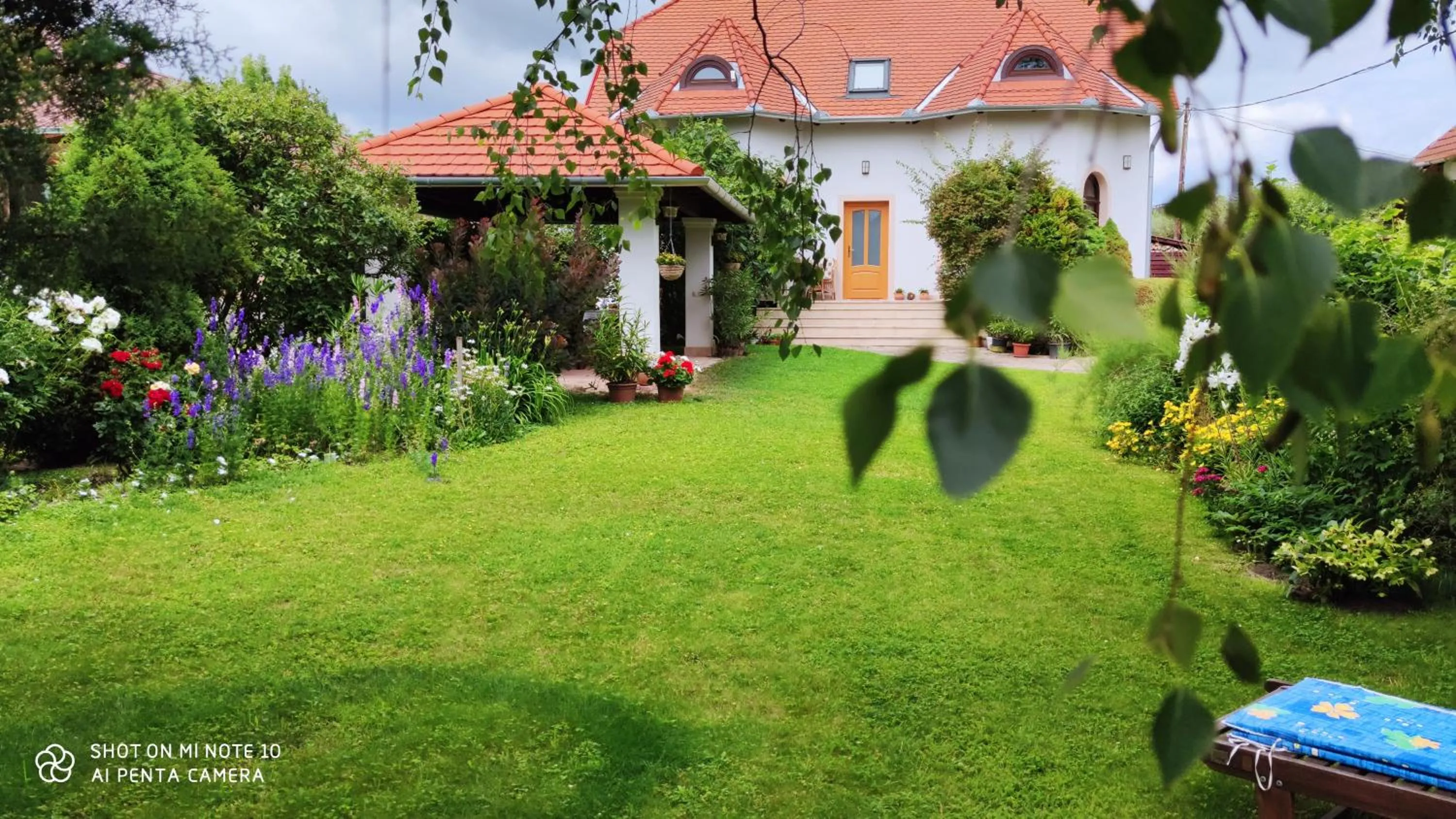 Property building in Frutta Villa