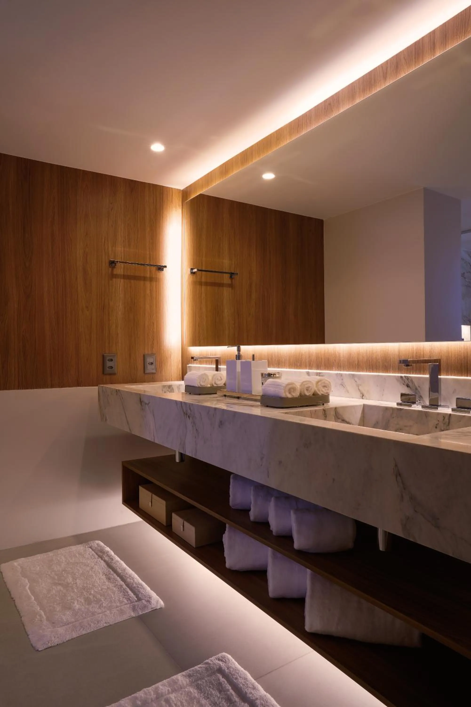 Bed in Kubitschek Plaza Hotel