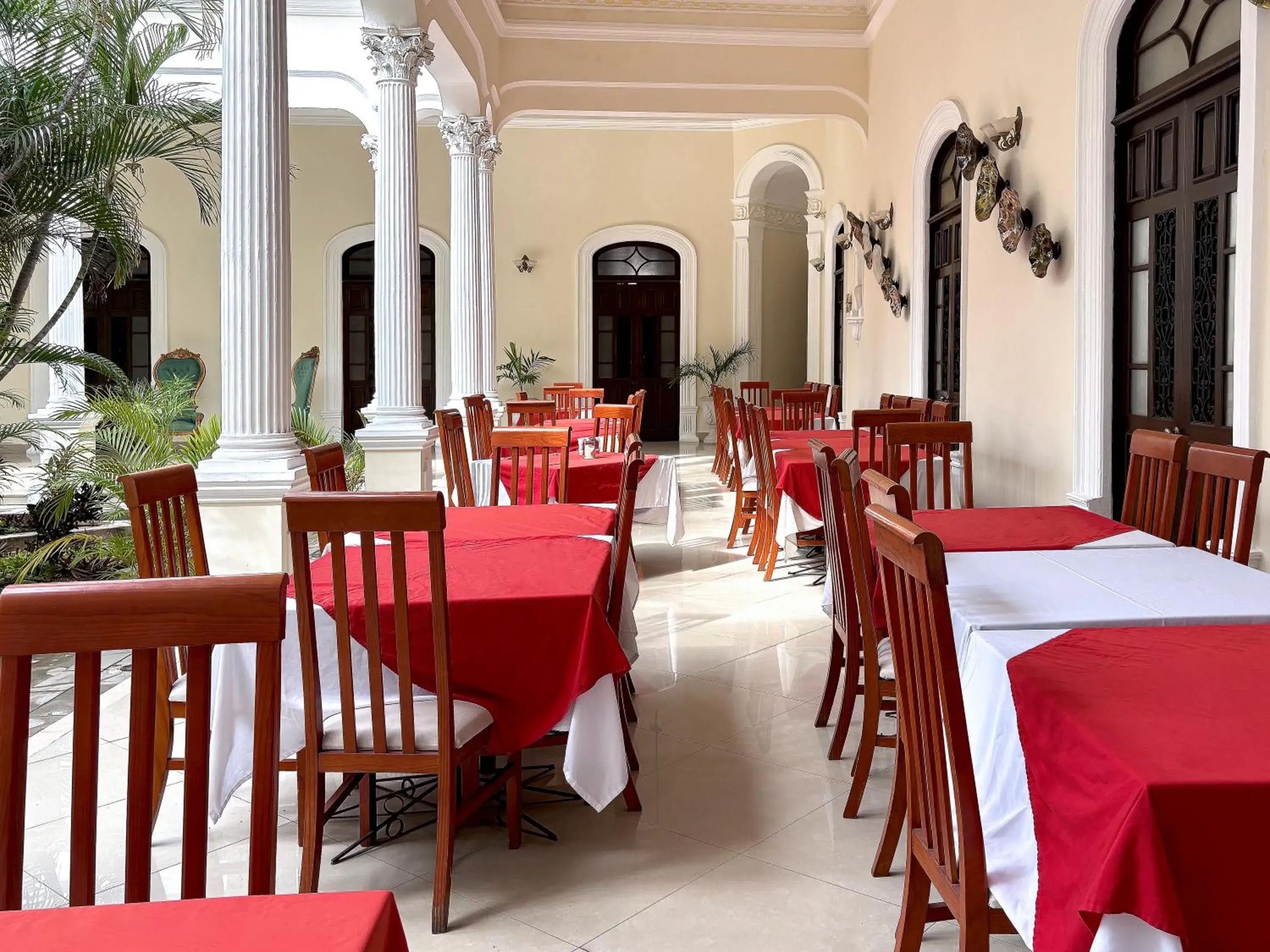 Restaurant/places to eat in Gran Real Yucatan Restaurant/places to eat in Gran Real Yucatan