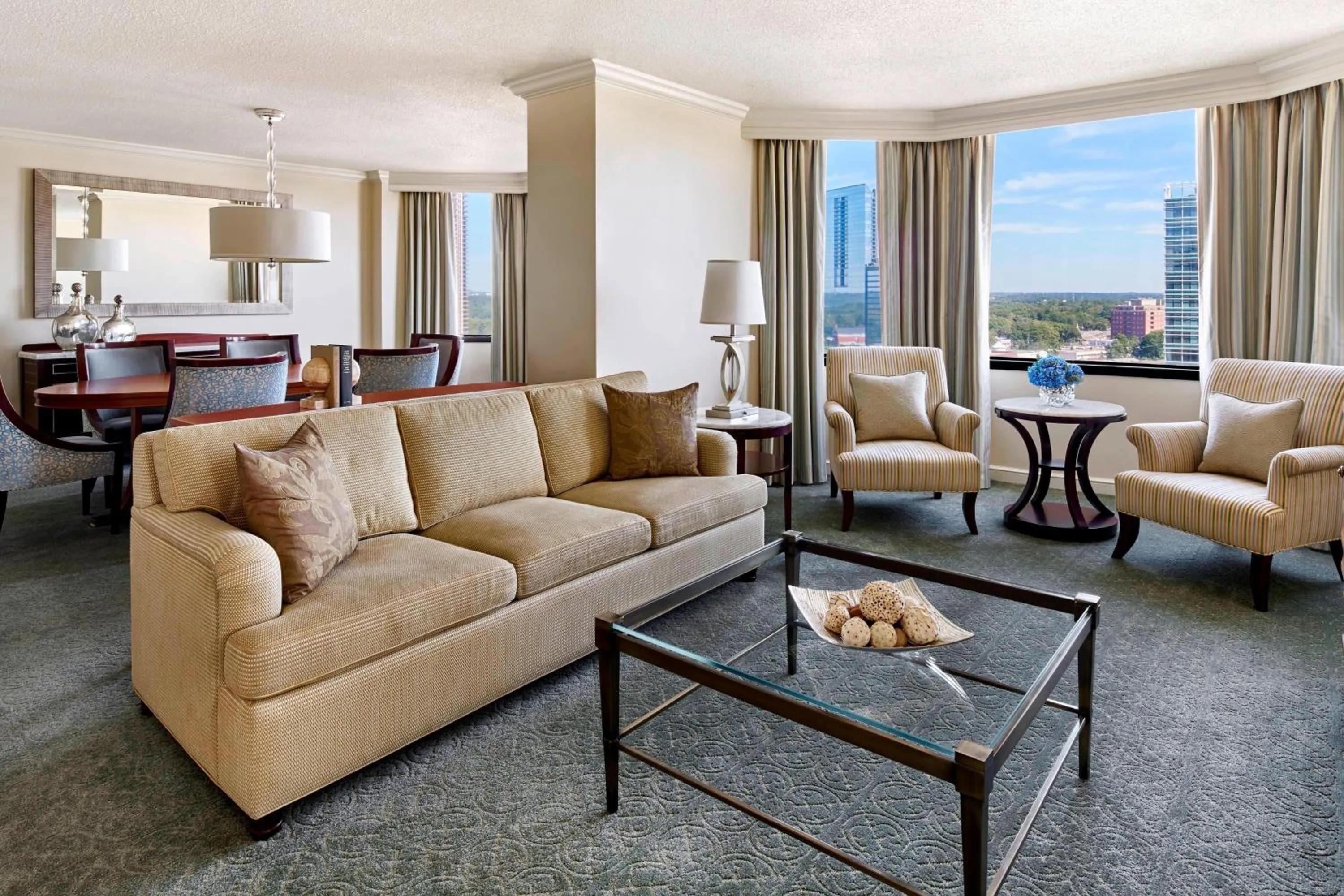 Living room in The Whitley, a Luxury Collection Hotel, Atlanta Buckhead