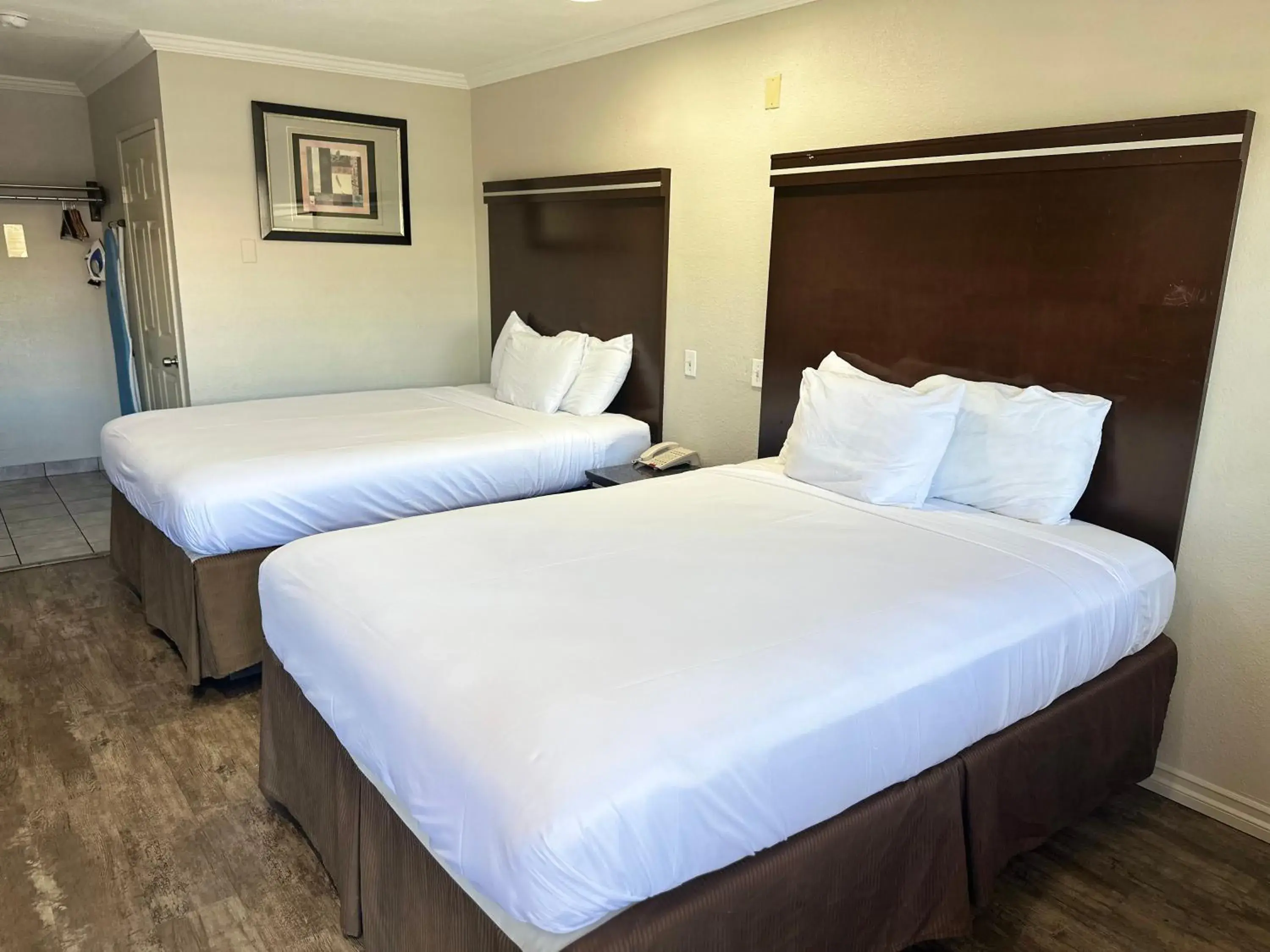 Bedroom, Bed in Rodeway Inn National City San Diego South Bedroom, Bed in Rodeway Inn National City San Diego South