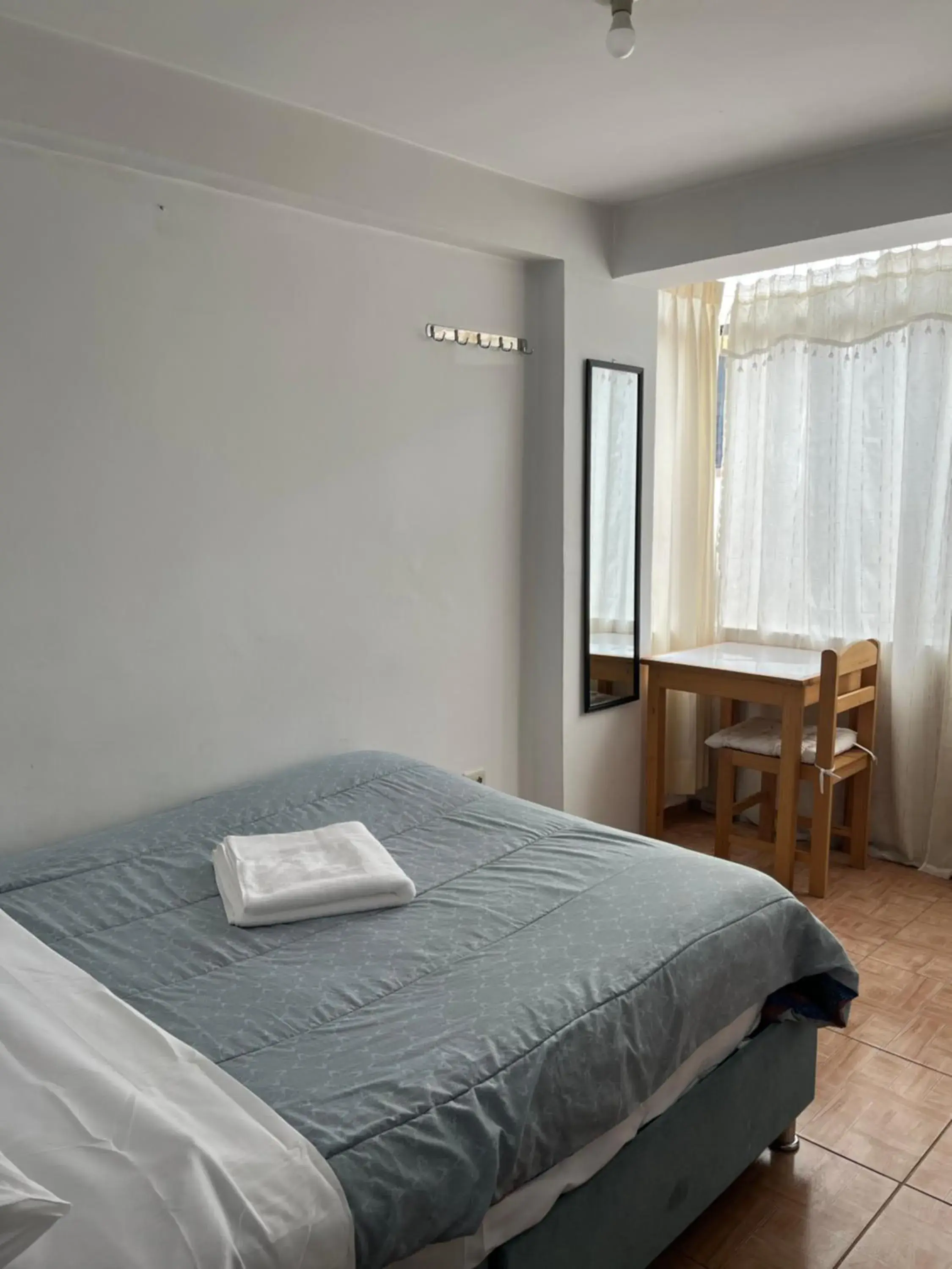 Deluxe Queen Room - single occupancy in Namaste House Deluxe Queen Room - single occupancy in Namaste House