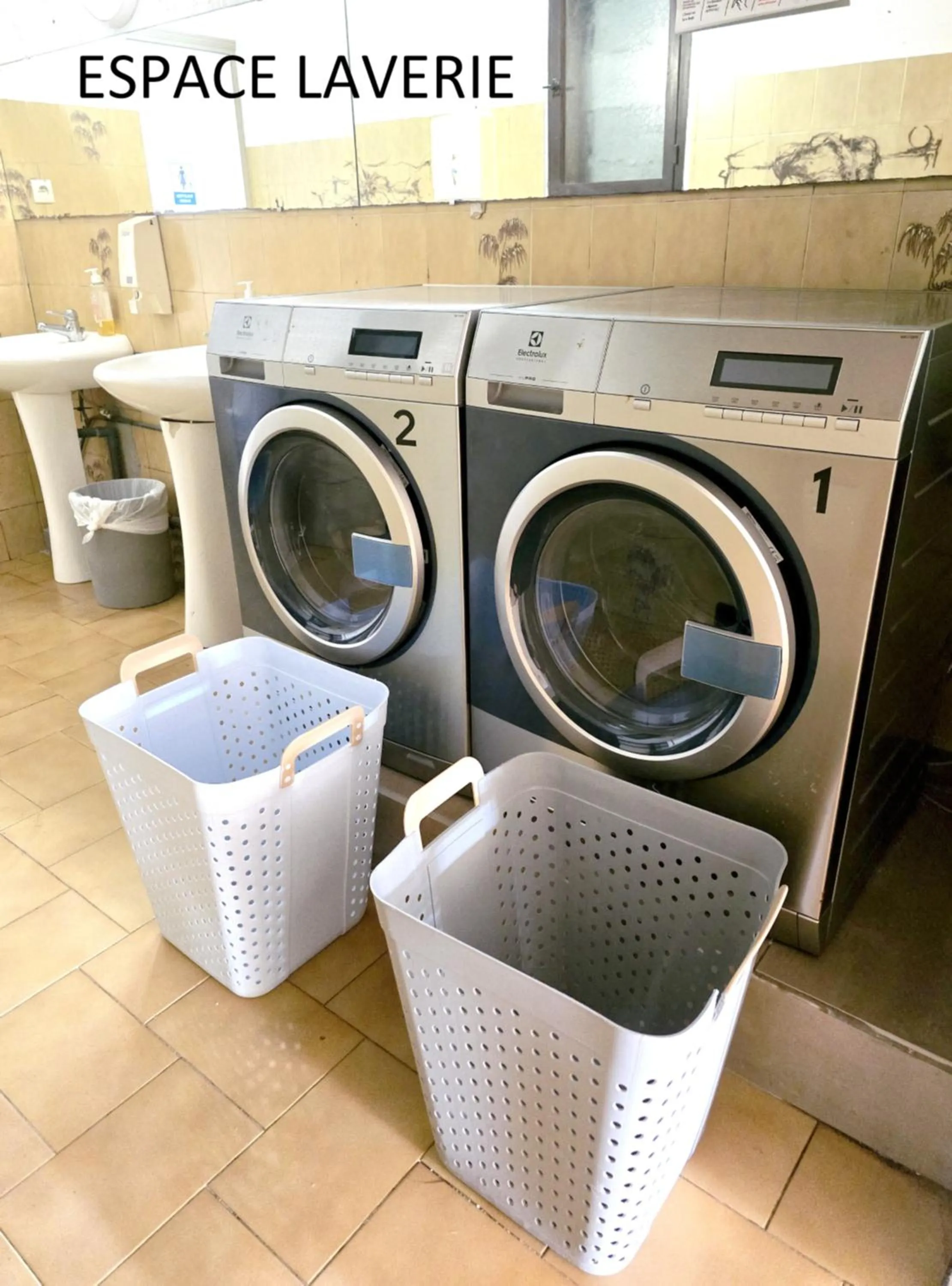 Property building in Hotel Olmuccio