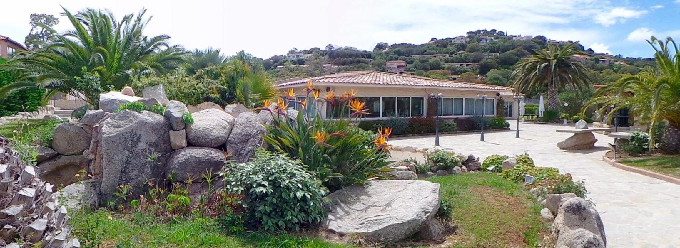 Property building in Hotel Olmuccio