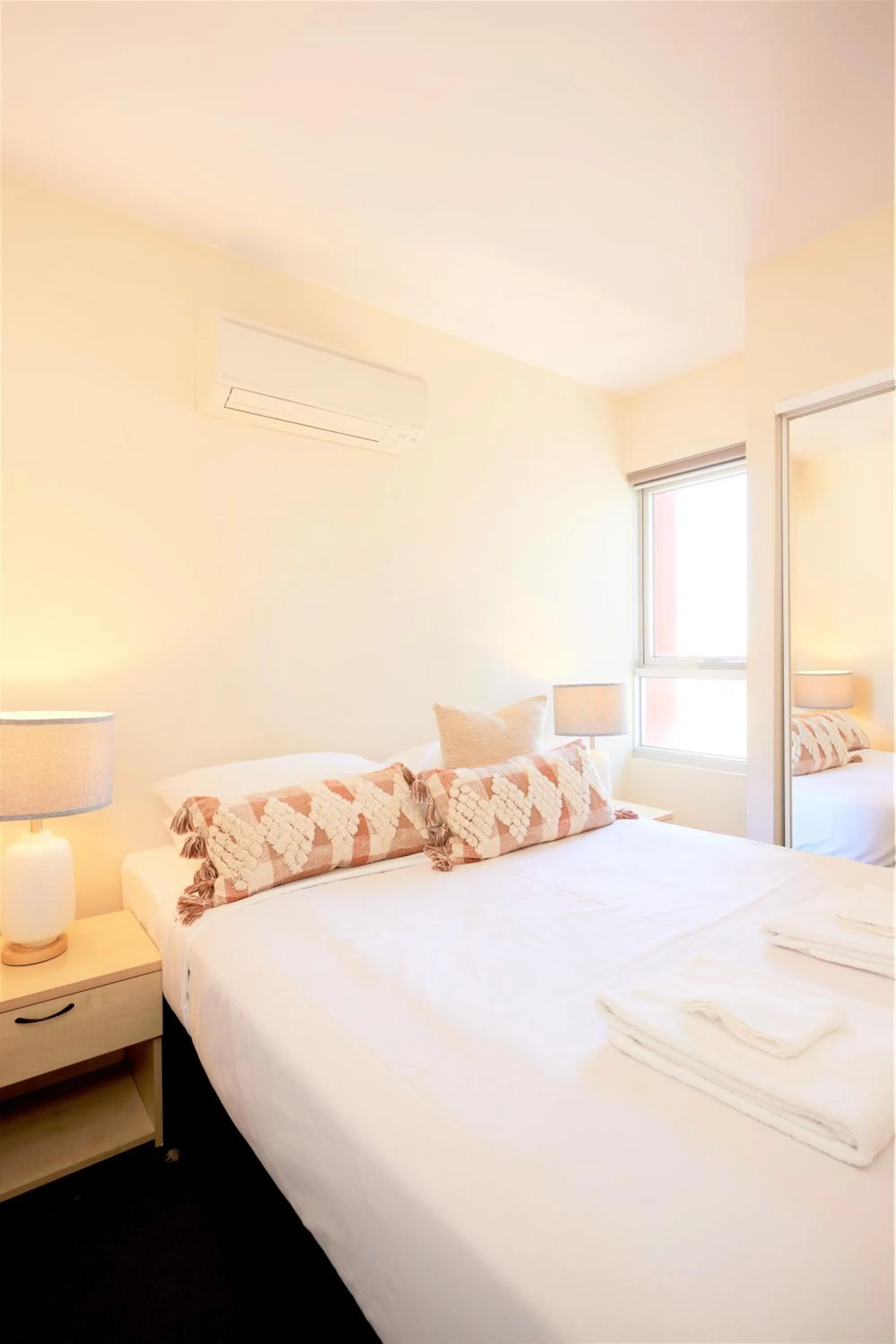 Bedroom, Bed in Arrow on Swanston