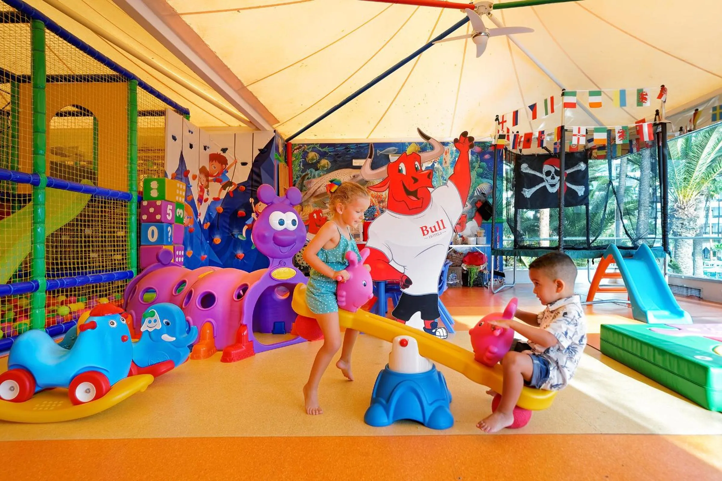 Kids's club in Bull Eugenia Victoria & SPA