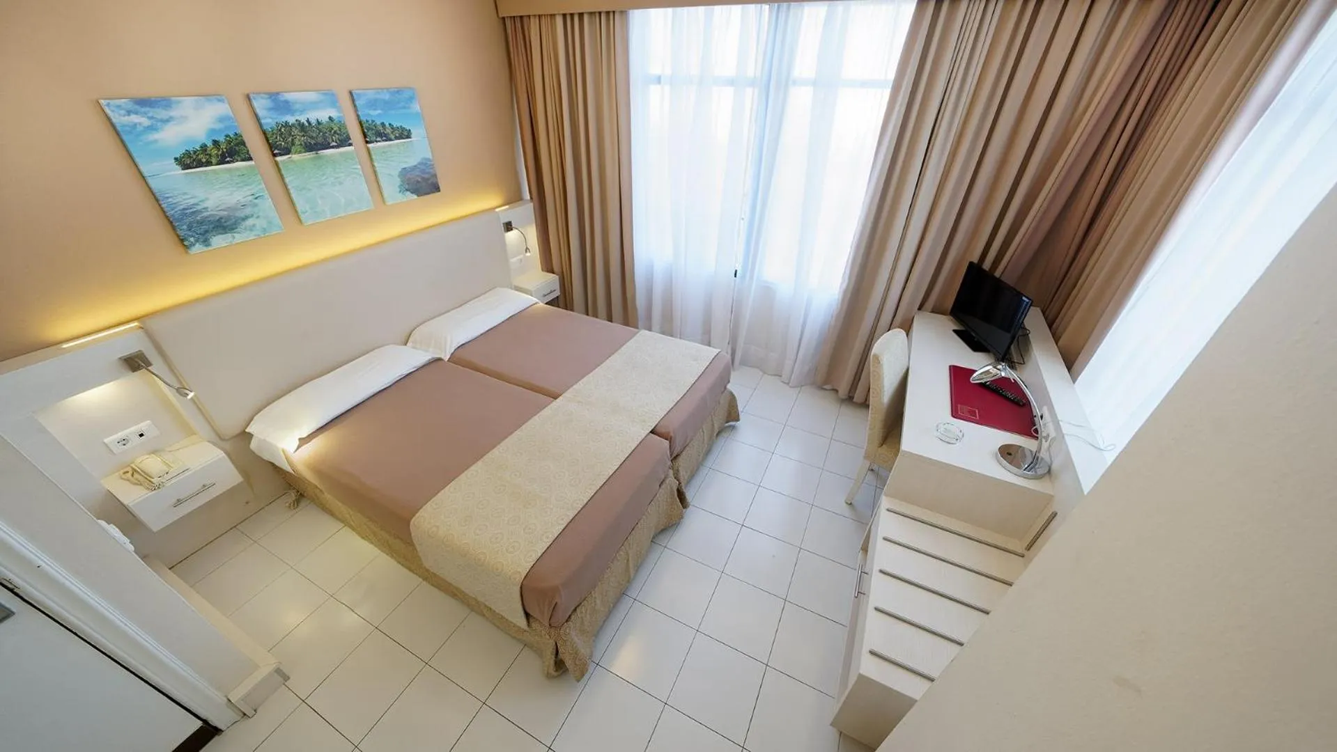 Bedroom, Bed in Bull Eugenia Victoria & SPA