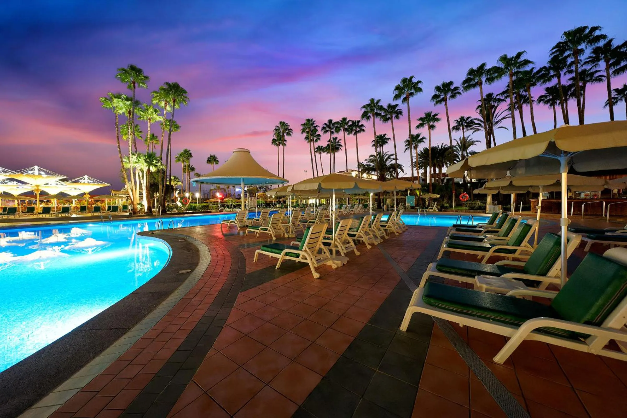 Swimming pool in Bull Eugenia Victoria & SPA