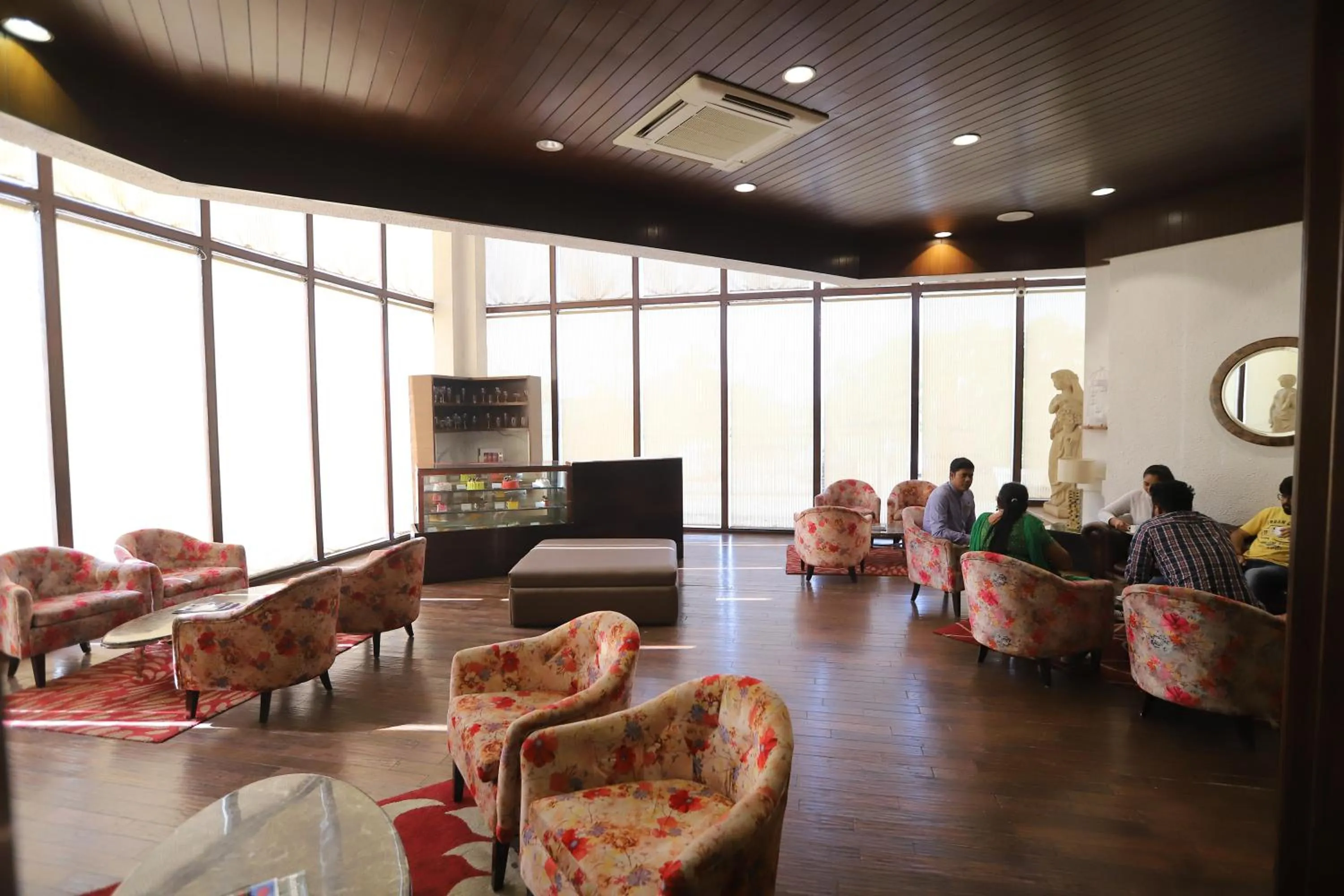 Restaurant/places to eat in Fortune Inn Haveli, Gandhinagar - Member ITC Hotels' Group